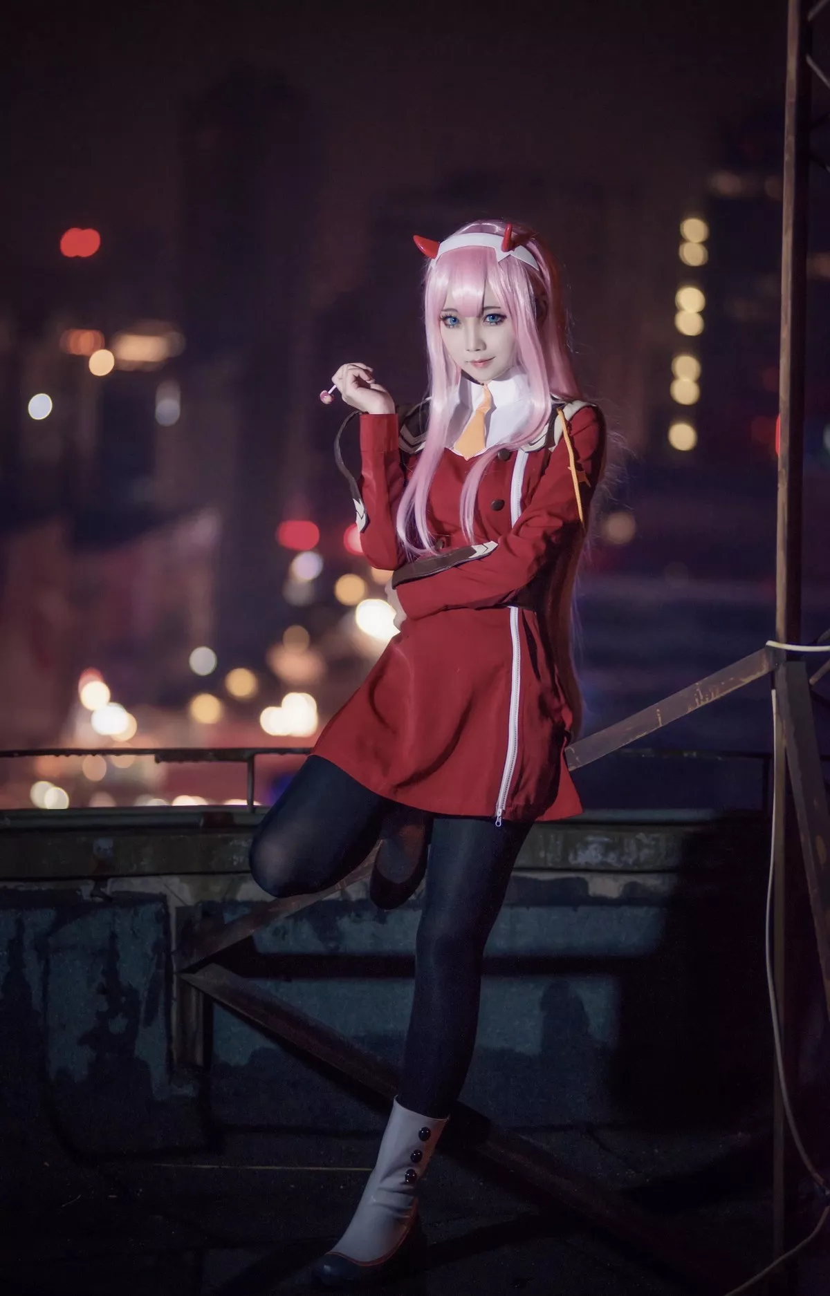 微博红人Coser楚楚子莓制服Cos主题户外性感百褶裙秀美腿迷人诱惑写真51P