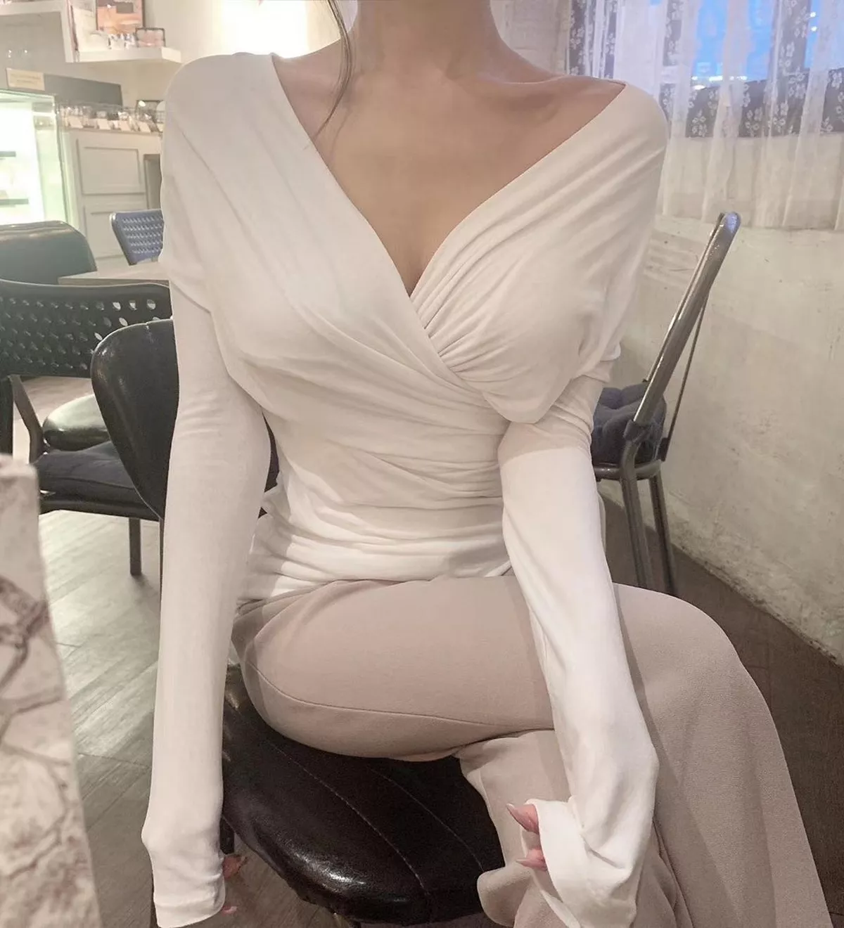 网络美女薇薇微信朋友圈资源合集私房性感连身裙系列秀魔鬼身材迷人诱惑写真297P