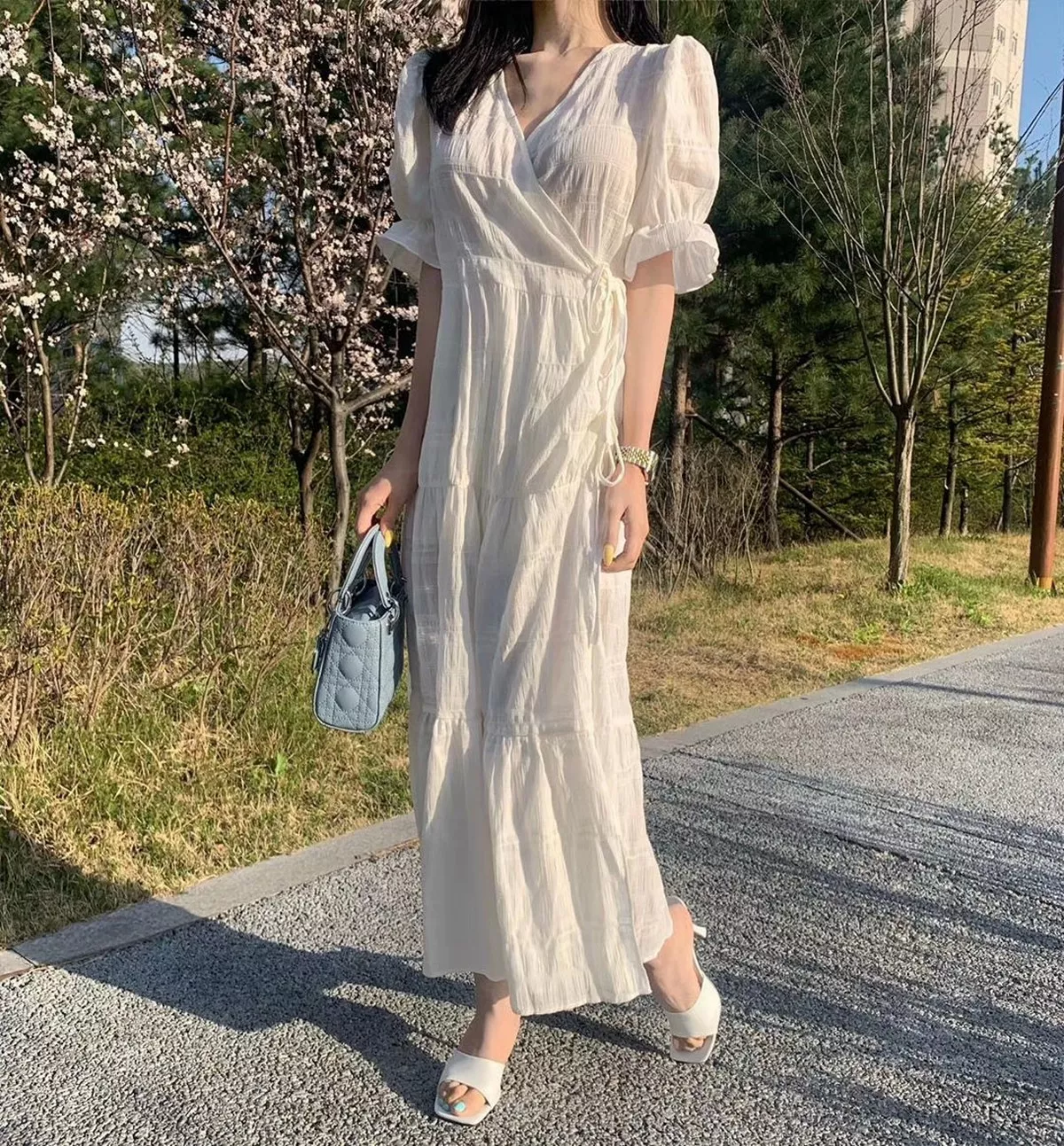 网络美女薇薇微信朋友圈资源合集私房性感连身裙系列秀魔鬼身材迷人诱惑写真297P