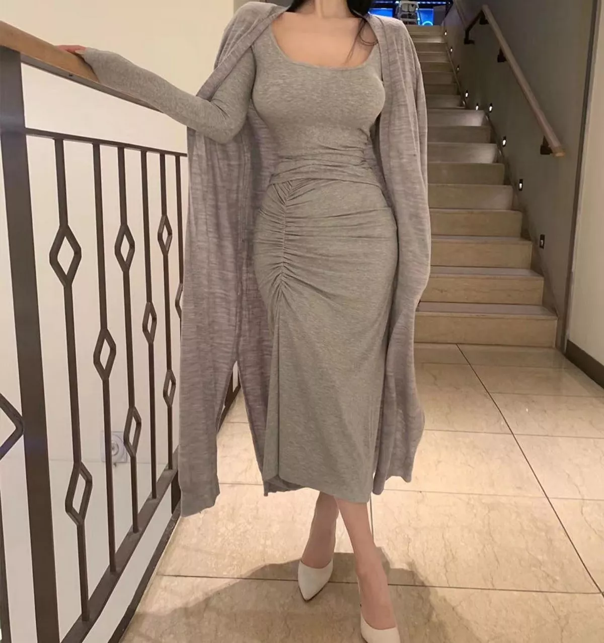 网络美女薇薇微信朋友圈资源合集私房性感连身裙系列秀魔鬼身材迷人诱惑写真297P