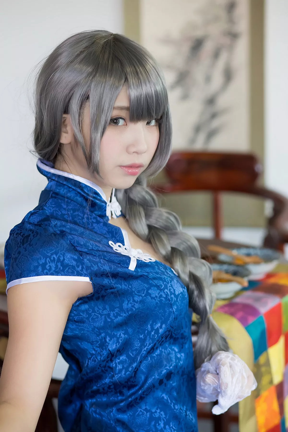 网络美女中華娘娘青花瓷旗袍主题私房性感低胸高开旗袍秀完美身材迷人诱惑写真52P