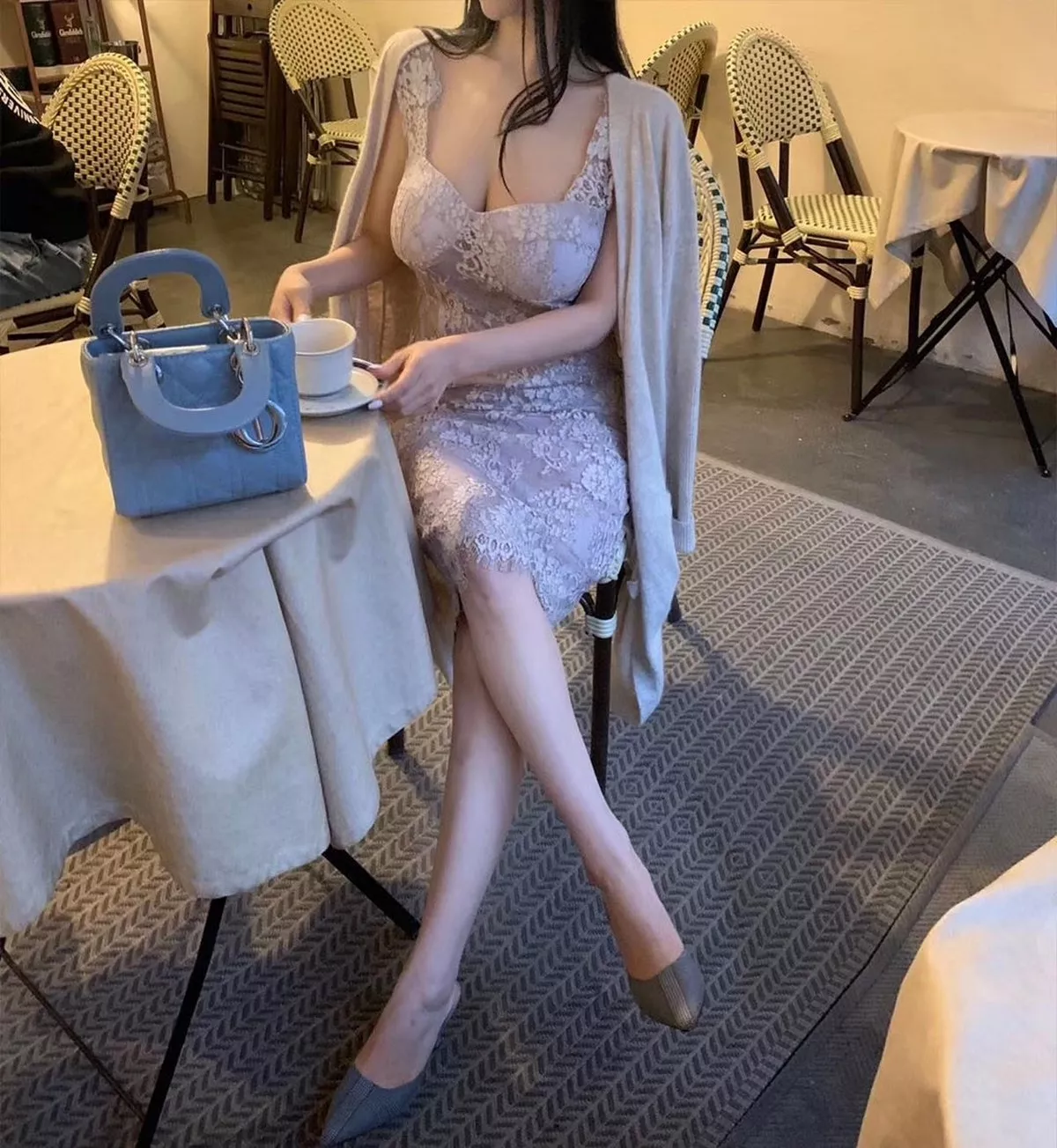 网络美女薇薇微信朋友圈资源合集私房性感连身裙系列秀魔鬼身材迷人诱惑写真297P