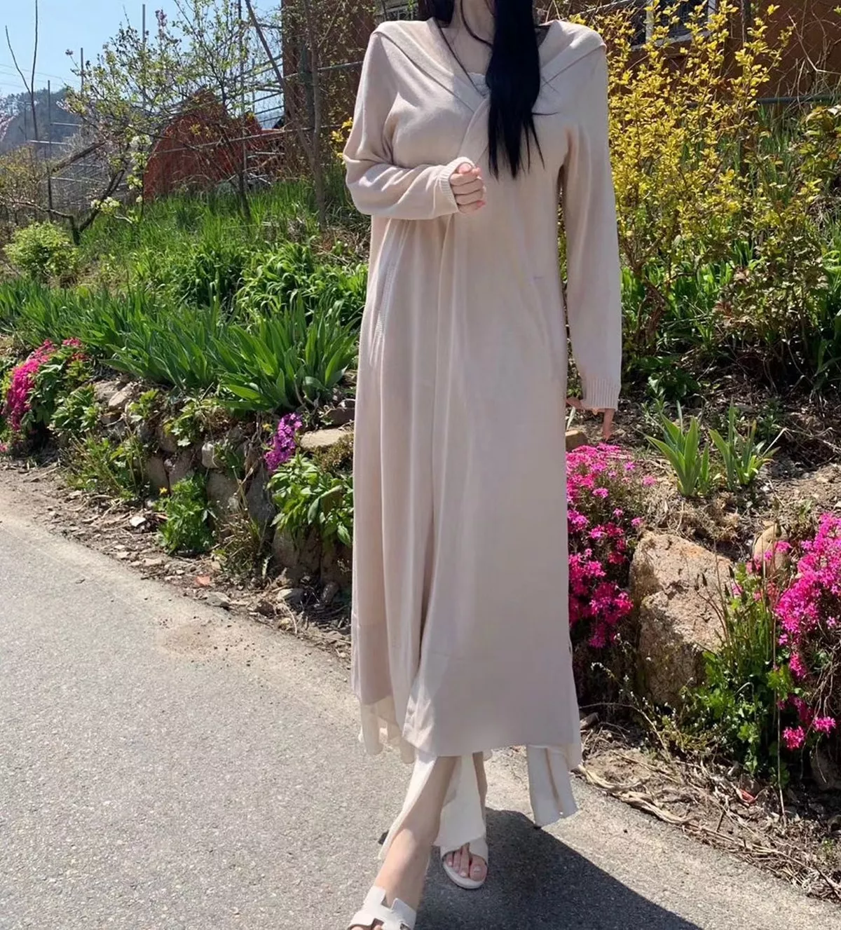 网络美女薇薇微信朋友圈资源合集私房性感连身裙系列秀魔鬼身材迷人诱惑写真297P