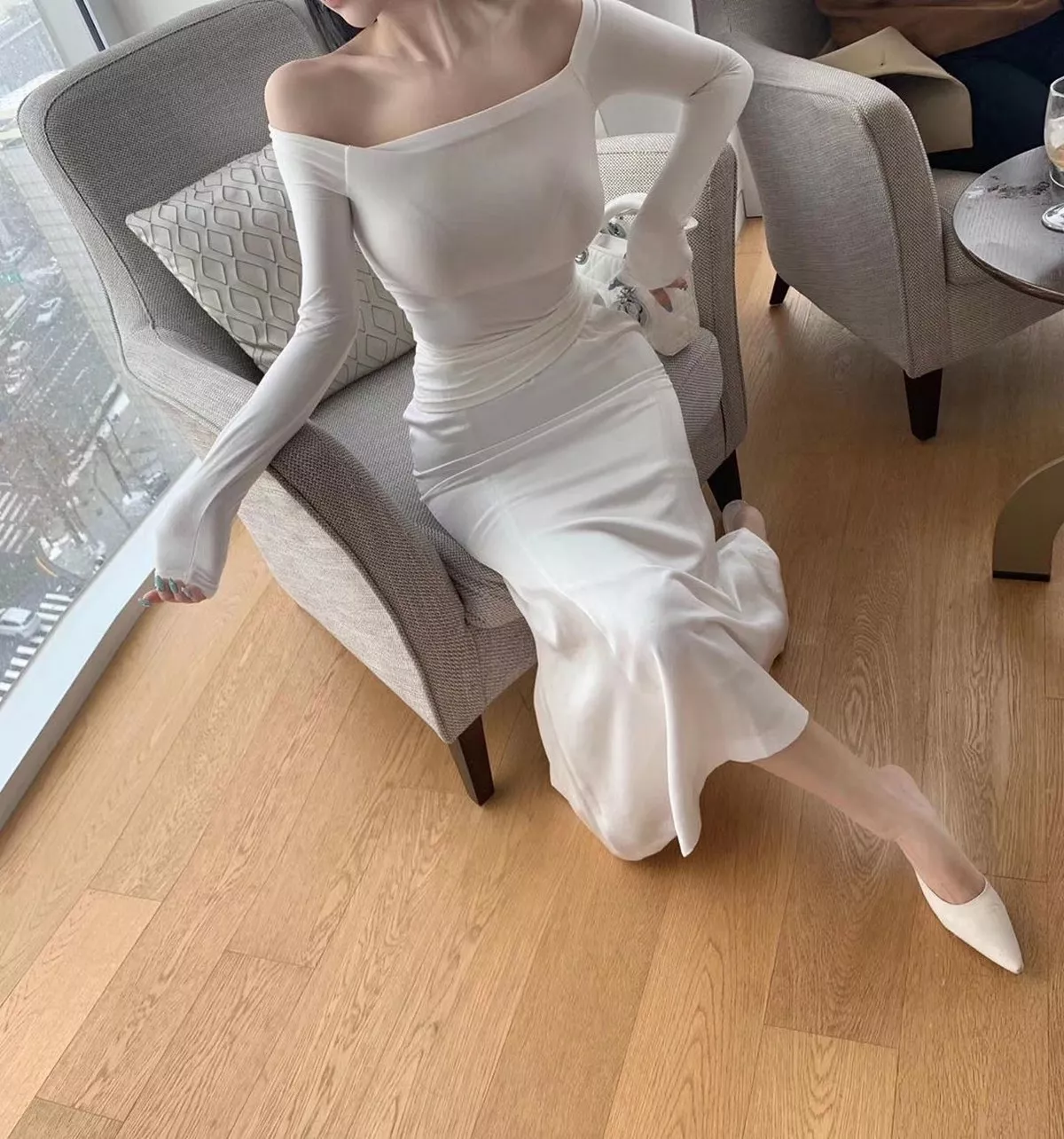 网络美女薇薇微信朋友圈资源合集私房性感连身裙系列秀魔鬼身材迷人诱惑写真297P