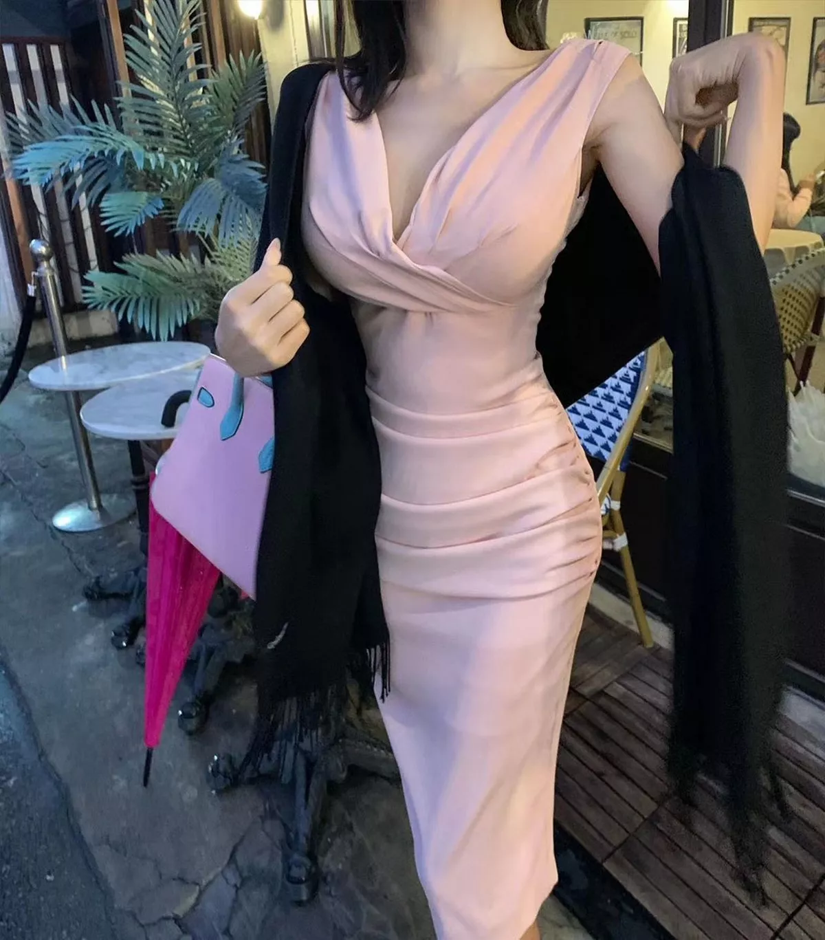 网络美女薇薇微信朋友圈资源合集私房性感连身裙系列秀魔鬼身材迷人诱惑写真297P