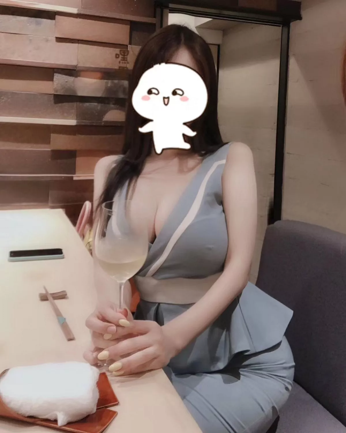 网络美女薇薇微信朋友圈资源合集私房性感连身裙系列秀魔鬼身材迷人诱惑写真297P