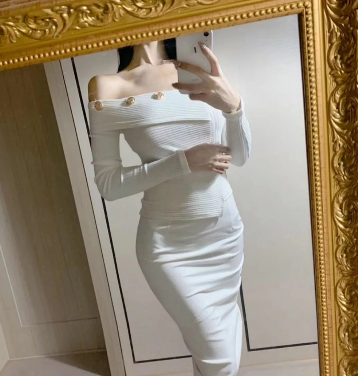 网络美女薇薇微信朋友圈资源合集私房性感连身裙系列秀魔鬼身材迷人诱惑写真297P