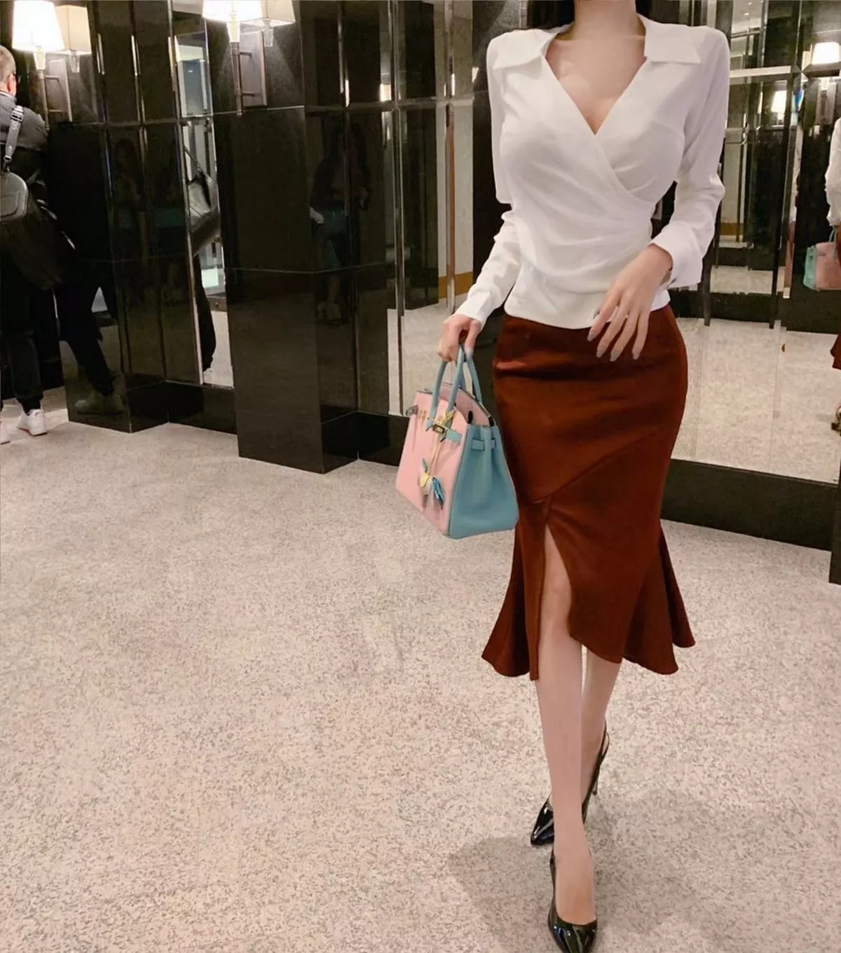 网络美女薇薇微信朋友圈资源合集私房性感连身裙系列秀魔鬼身材迷人诱惑写真297P