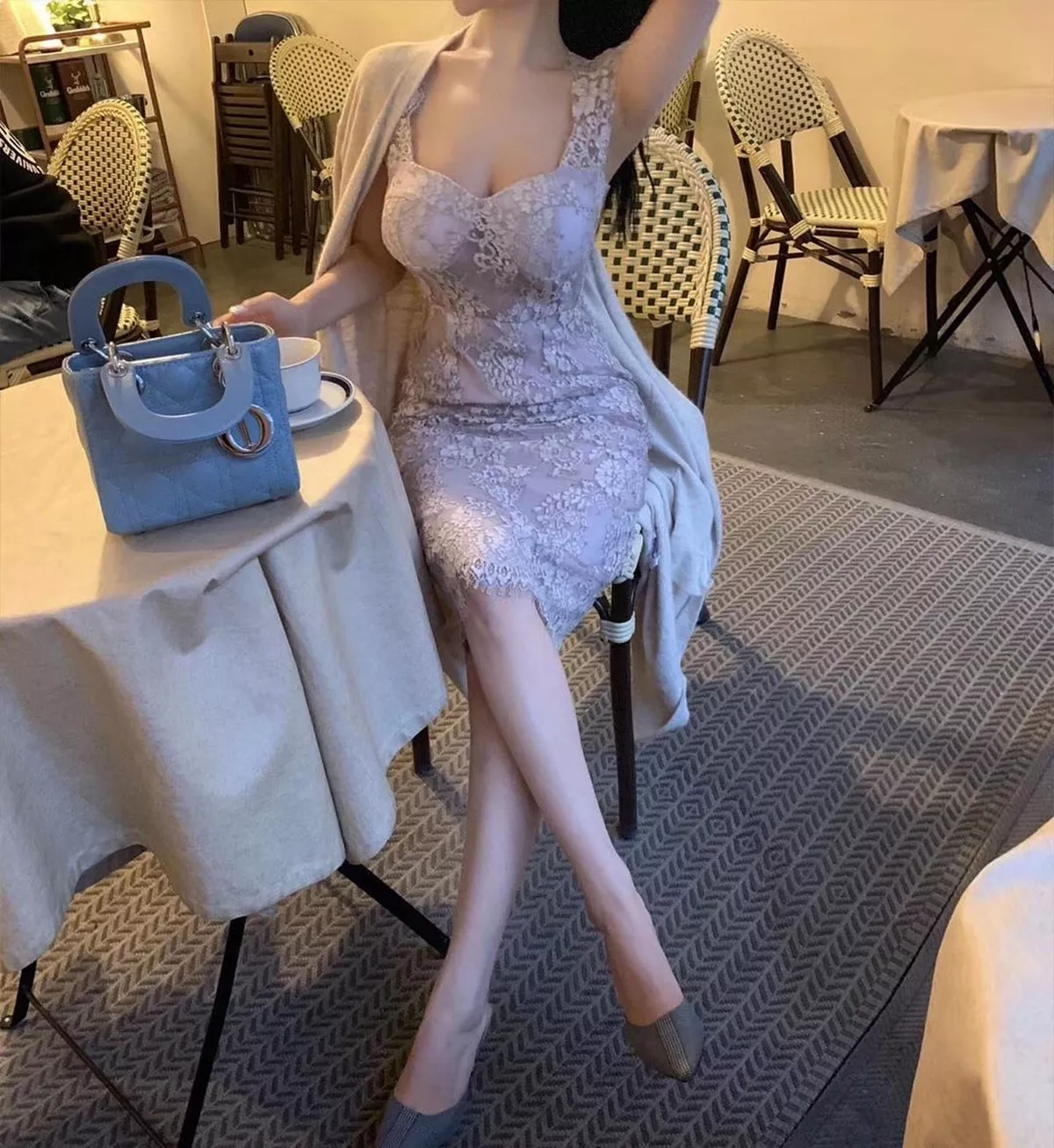 网络美女薇薇微信朋友圈资源合集私房性感连身裙系列秀魔鬼身材迷人诱惑写真297P