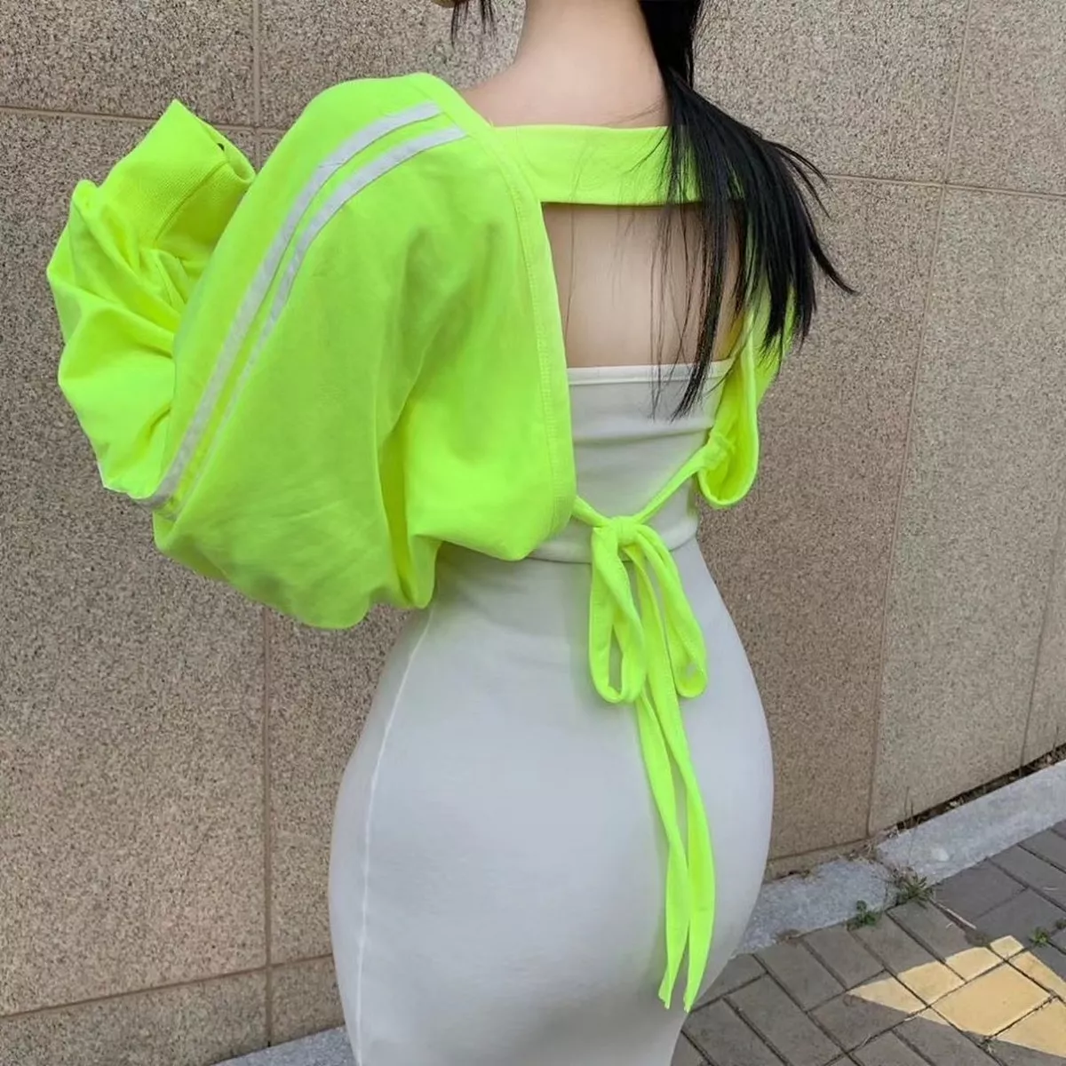网络美女薇薇微信朋友圈资源合集私房性感连身裙系列秀魔鬼身材迷人诱惑写真297P