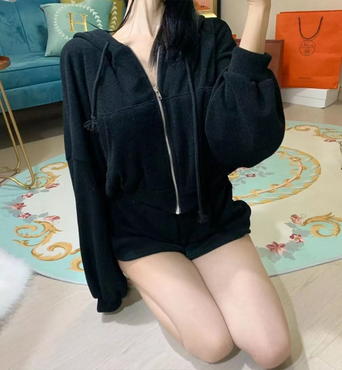 网络美女薇薇微信朋友圈资源合集私房性感连身裙系列秀魔鬼身材迷人诱惑写真297P