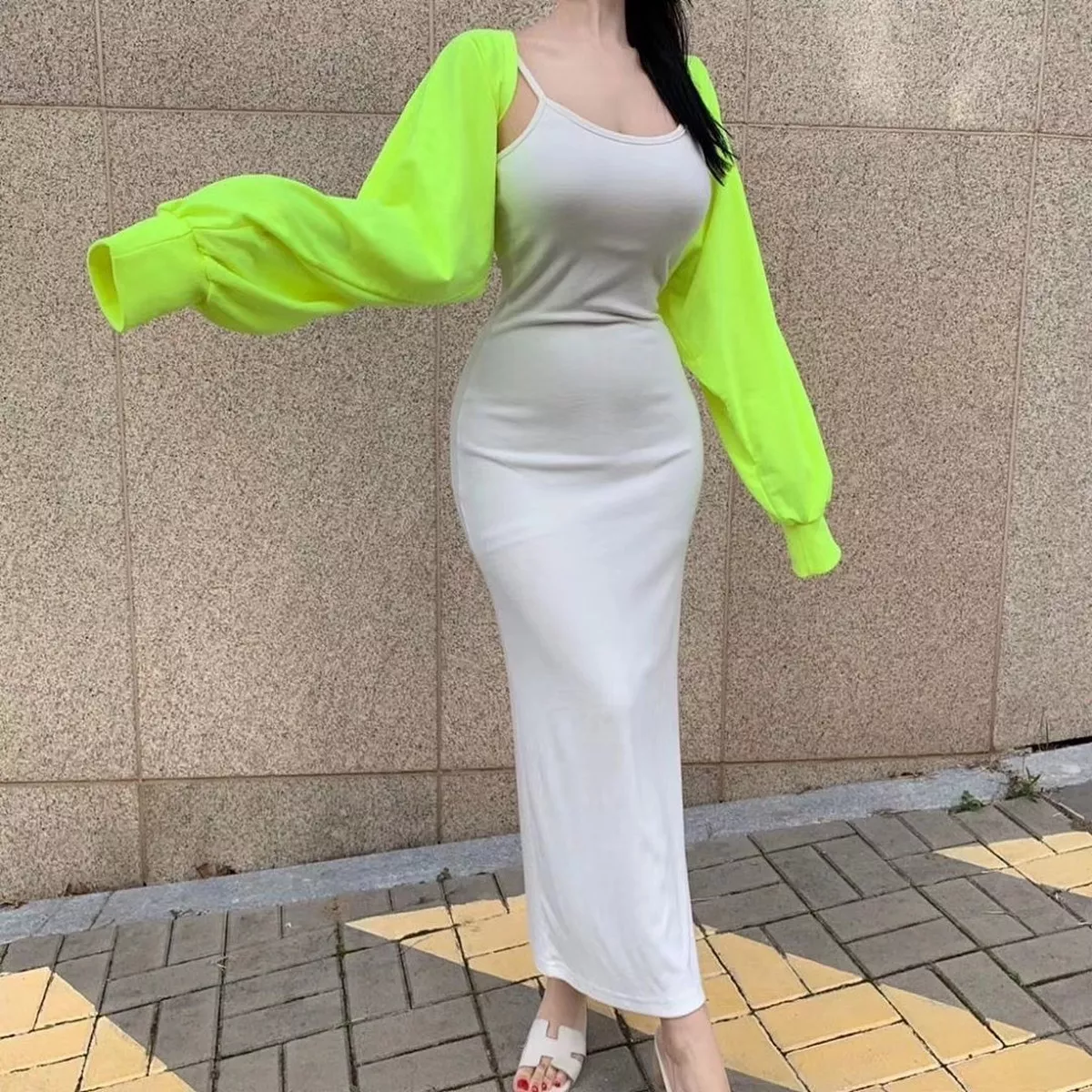网络美女薇薇微信朋友圈资源合集私房性感连身裙系列秀魔鬼身材迷人诱惑写真297P