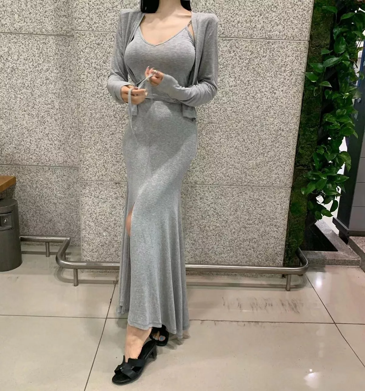 网络美女薇薇微信朋友圈资源合集私房性感连身裙系列秀魔鬼身材迷人诱惑写真297P