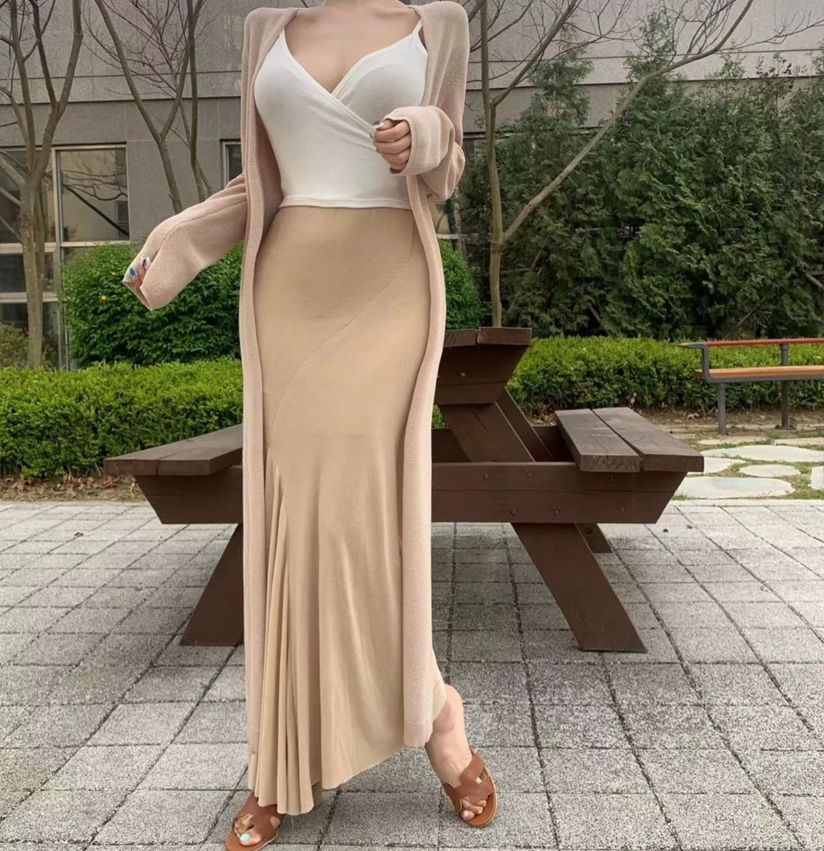 网络美女薇薇微信朋友圈资源合集私房性感连身裙系列秀魔鬼身材迷人诱惑写真297P