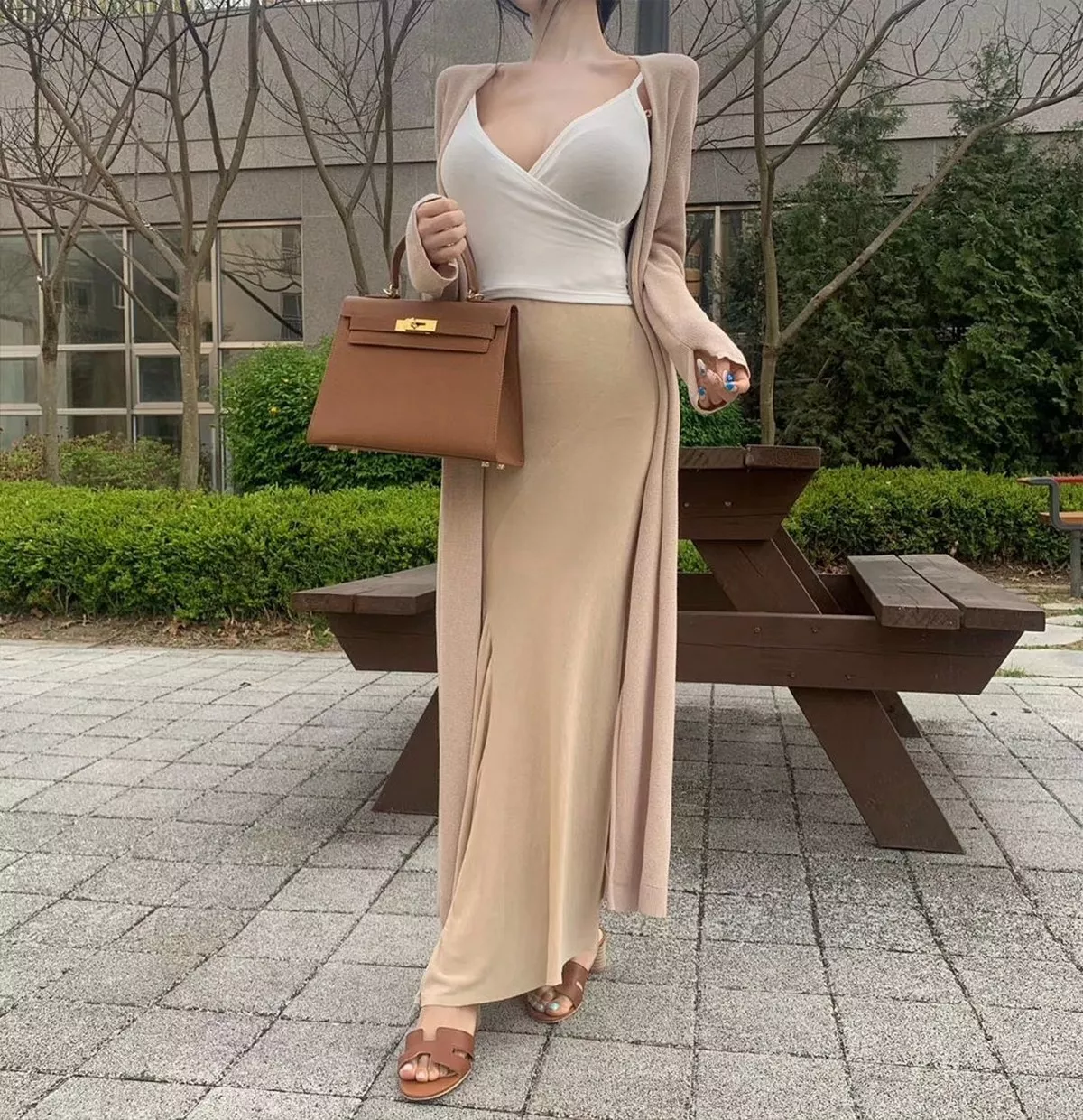 网络美女薇薇微信朋友圈资源合集私房性感连身裙系列秀魔鬼身材迷人诱惑写真297P