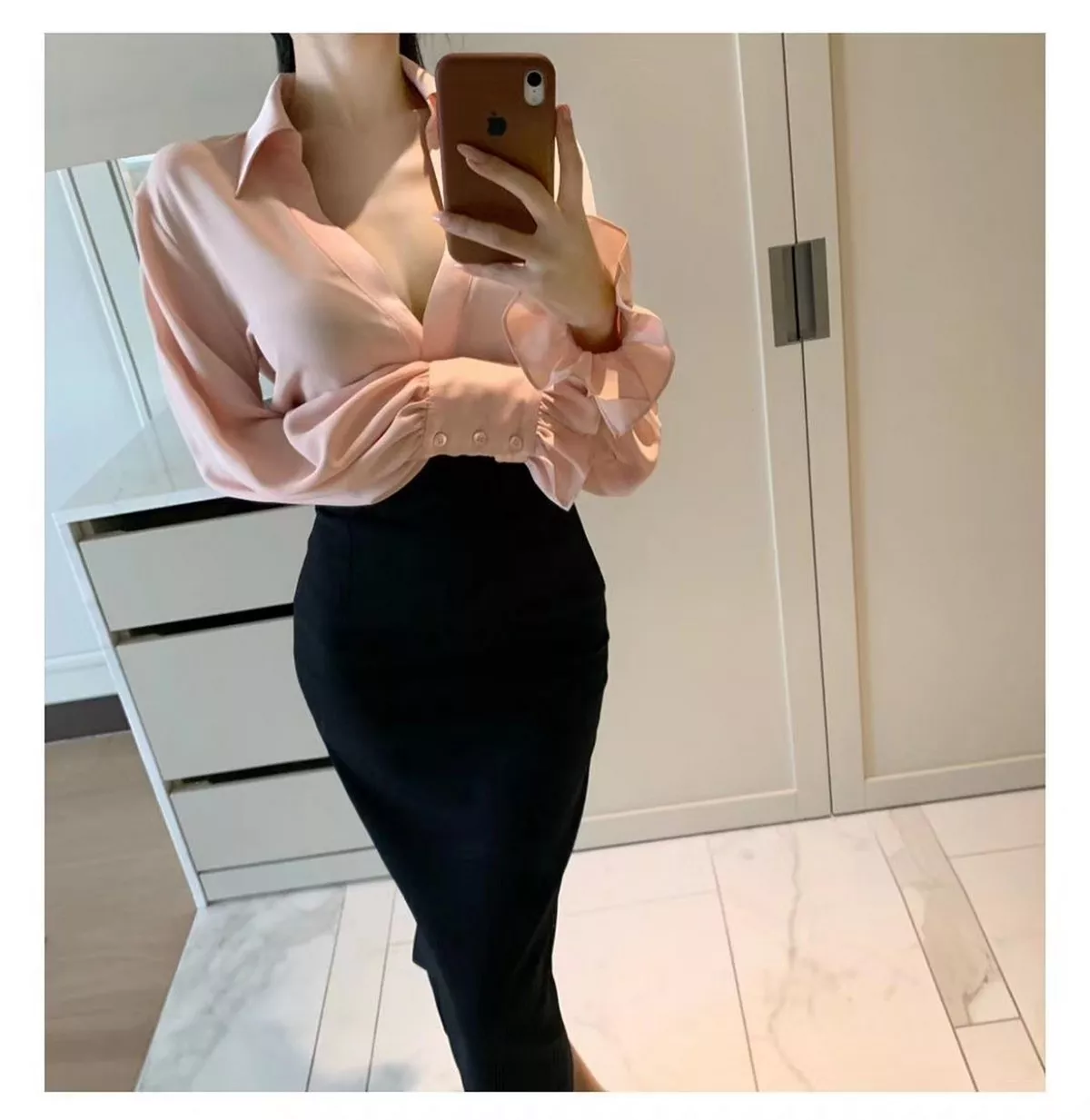 网络美女薇薇微信朋友圈资源合集私房性感连身裙系列秀魔鬼身材迷人诱惑写真297P