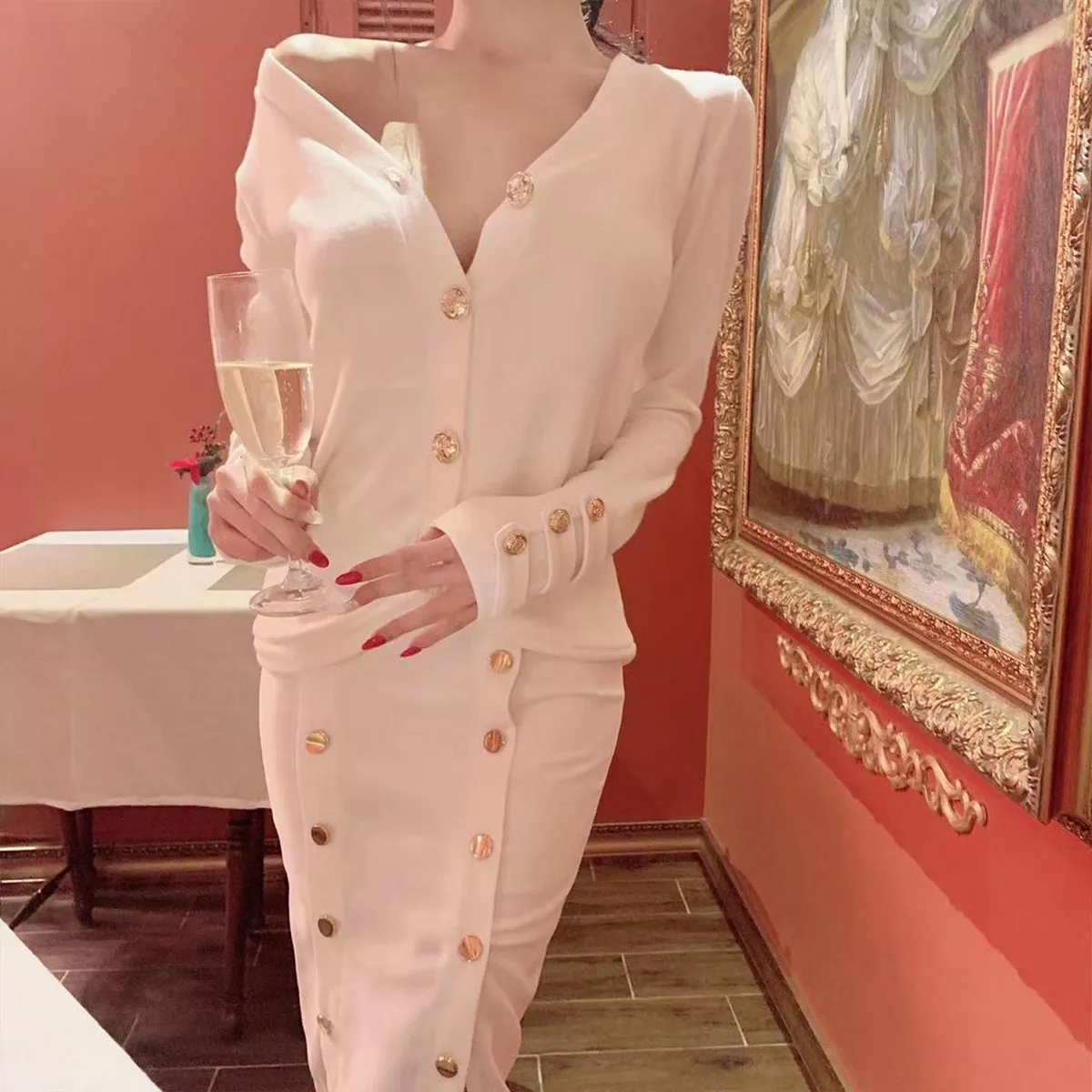 网络美女薇薇微信朋友圈资源合集私房性感连身裙系列秀魔鬼身材迷人诱惑写真297P