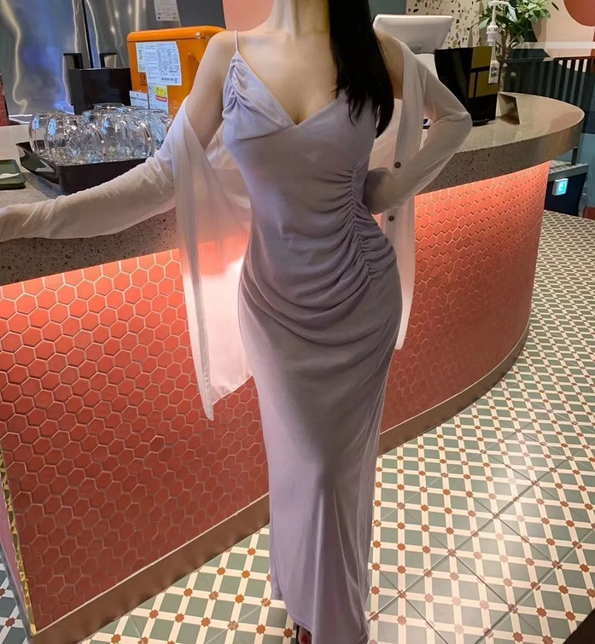 网络美女薇薇微信朋友圈资源合集私房性感连身裙系列秀魔鬼身材迷人诱惑写真297P
