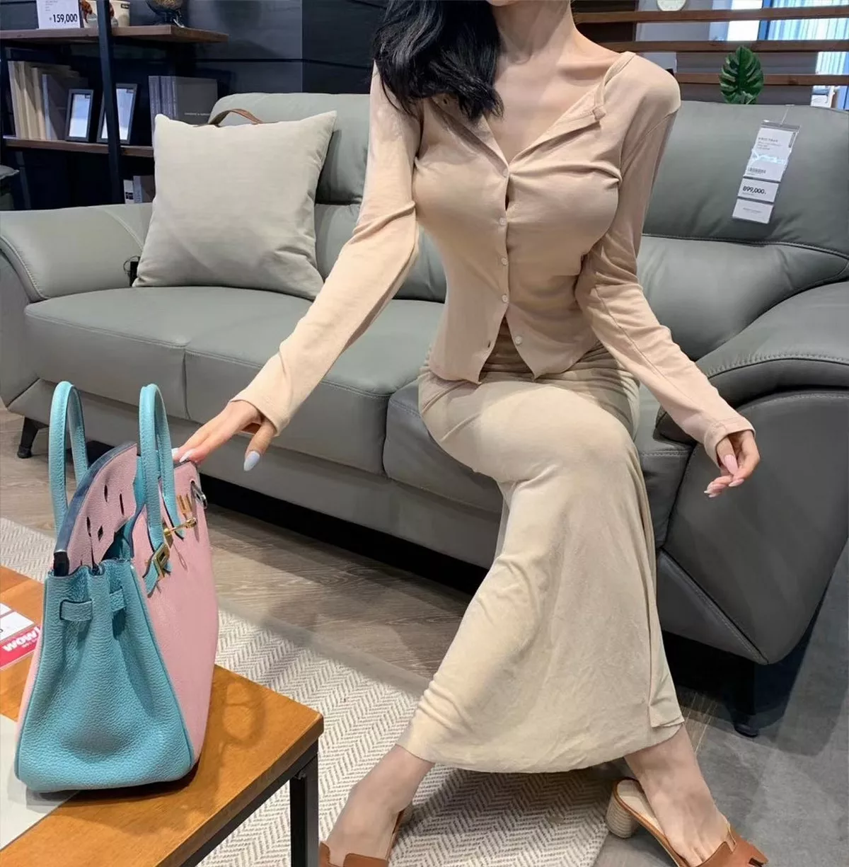 网络美女薇薇微信朋友圈资源合集私房性感连身裙系列秀魔鬼身材迷人诱惑写真297P