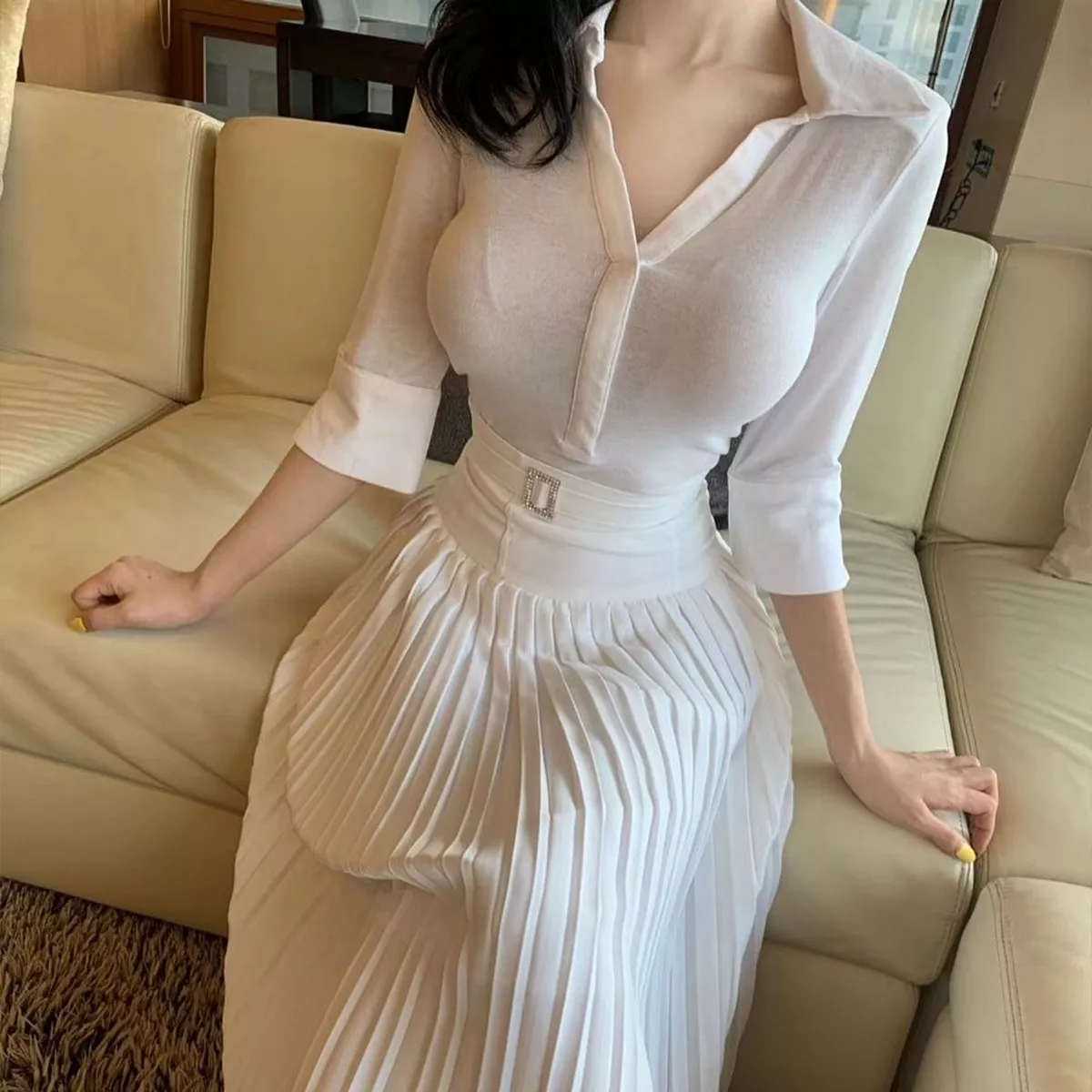 网络美女薇薇微信朋友圈资源合集私房性感连身裙系列秀魔鬼身材迷人诱惑写真297P