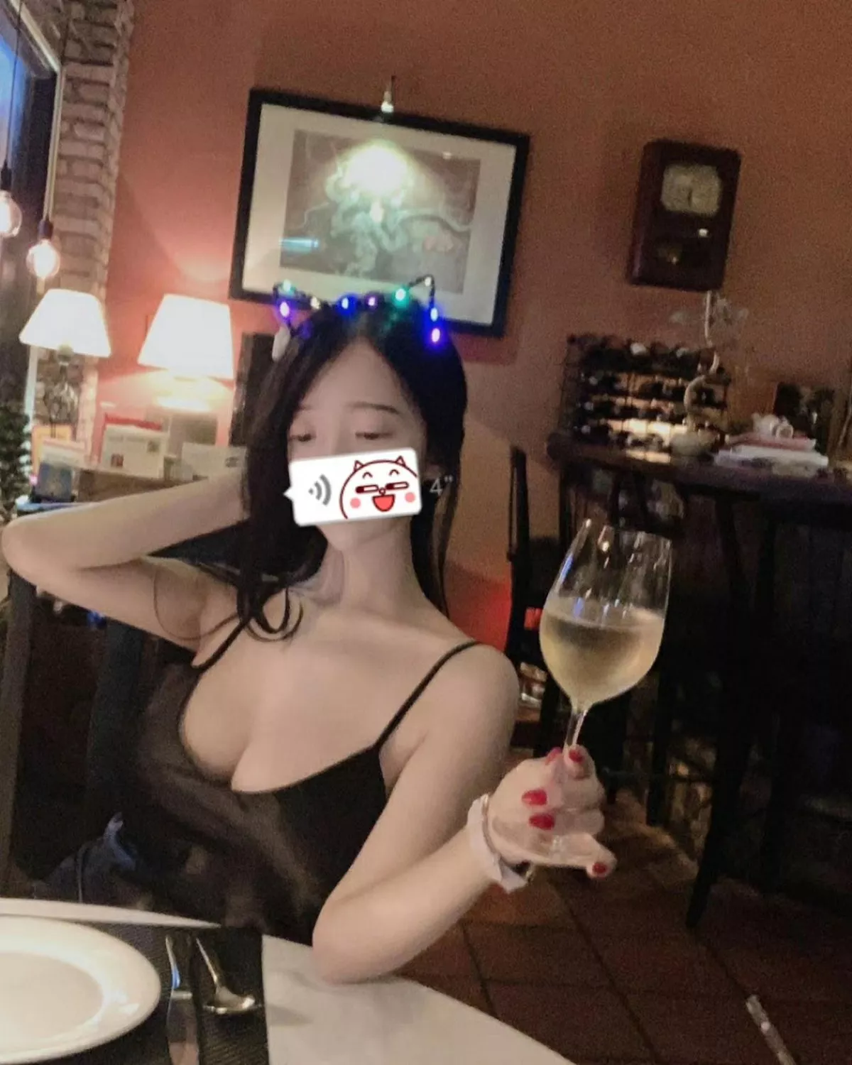 网络美女薇薇微信朋友圈资源合集私房性感连身裙系列秀魔鬼身材迷人诱惑写真297P