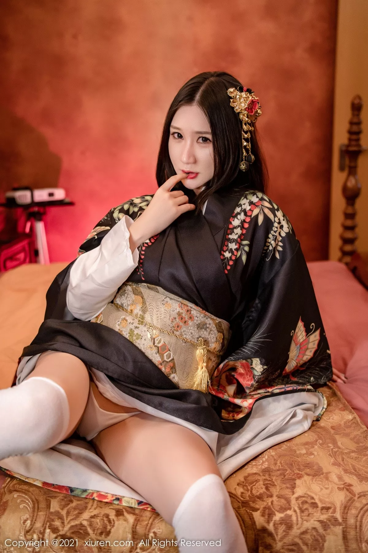 XiuRen第4386期_女神顾乔楠Cora私房性感日系和服半脱露丰乳肥臀撩人诱惑写真62P