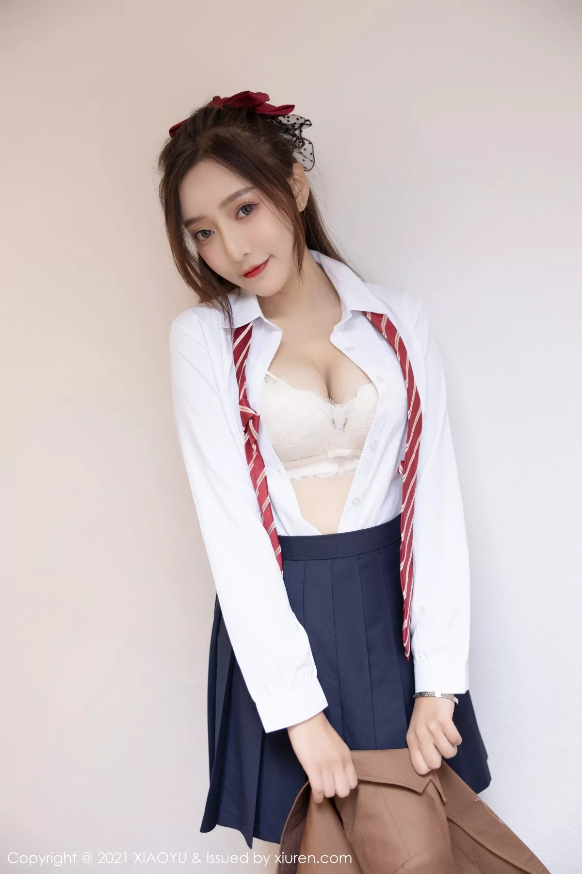 [XiaoYu画语界]Vol.685_女神王馨瑶yanni云南心愿旅拍洱海边与酒店场景迷人诱惑写真80P