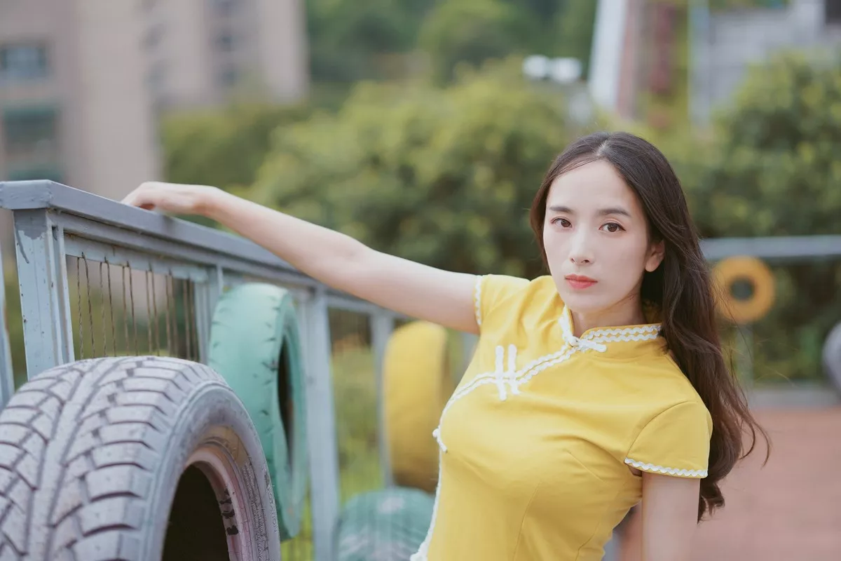 网络美女辣妈女神微信朋友圈资源主题户外性感服饰系列秀完美身材迷人诱惑写真150P