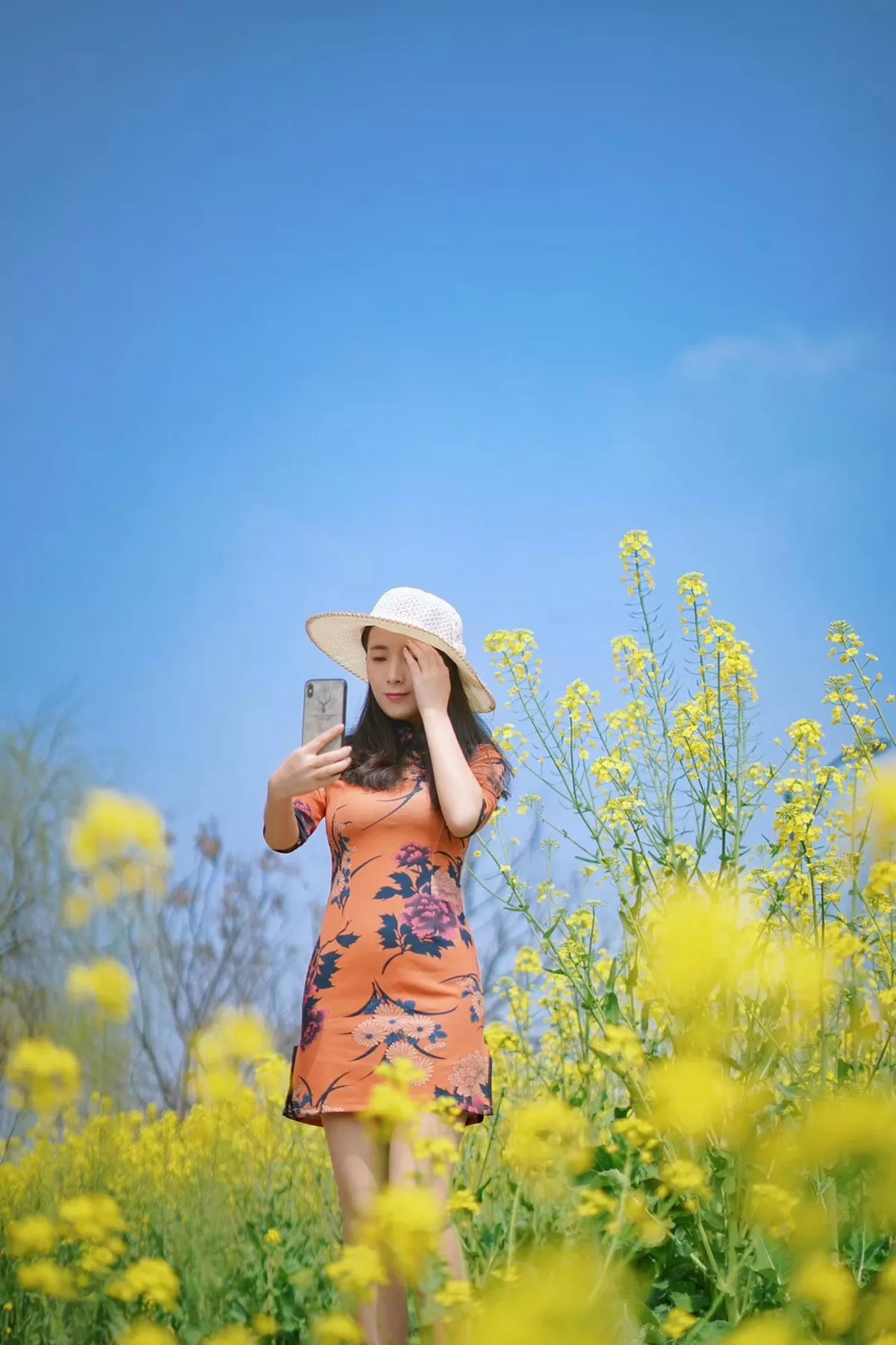 网络美女辣妈女神微信朋友圈资源主题户外性感服饰系列秀完美身材迷人诱惑写真150P