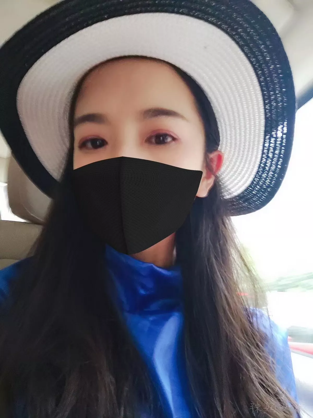 网络美女辣妈女神微信朋友圈资源主题户外性感服饰系列秀完美身材迷人诱惑写真150P