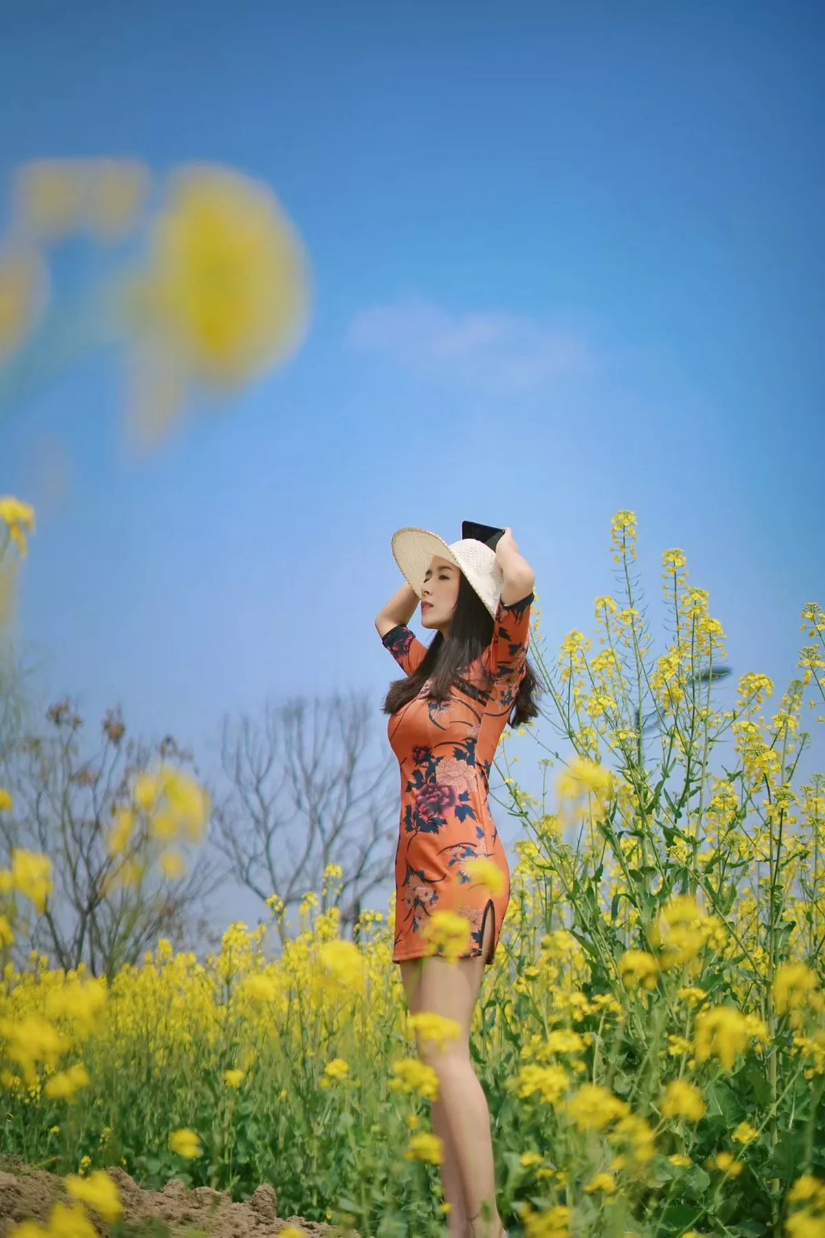 网络美女辣妈女神微信朋友圈资源主题户外性感服饰系列秀完美身材迷人诱惑写真150P