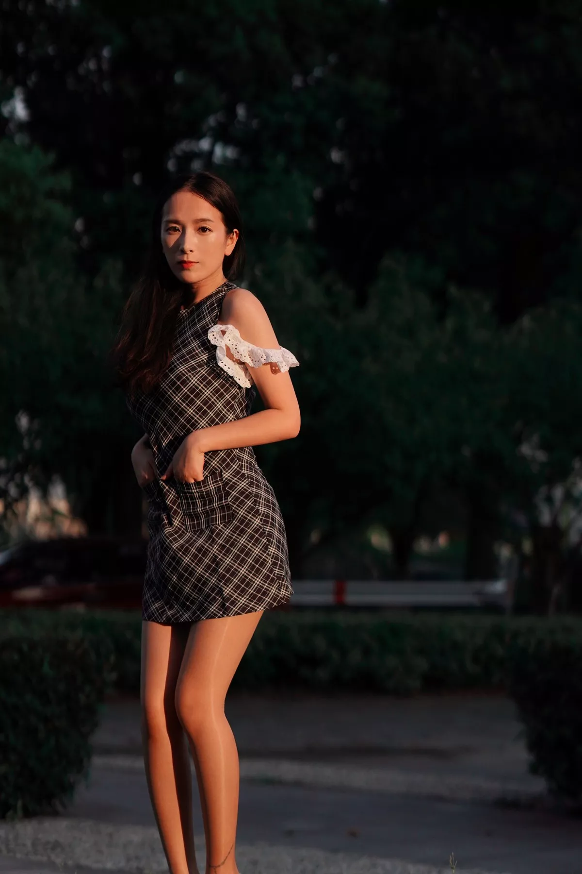 网络美女辣妈女神微信朋友圈资源主题户外性感服饰系列秀完美身材迷人诱惑写真150P