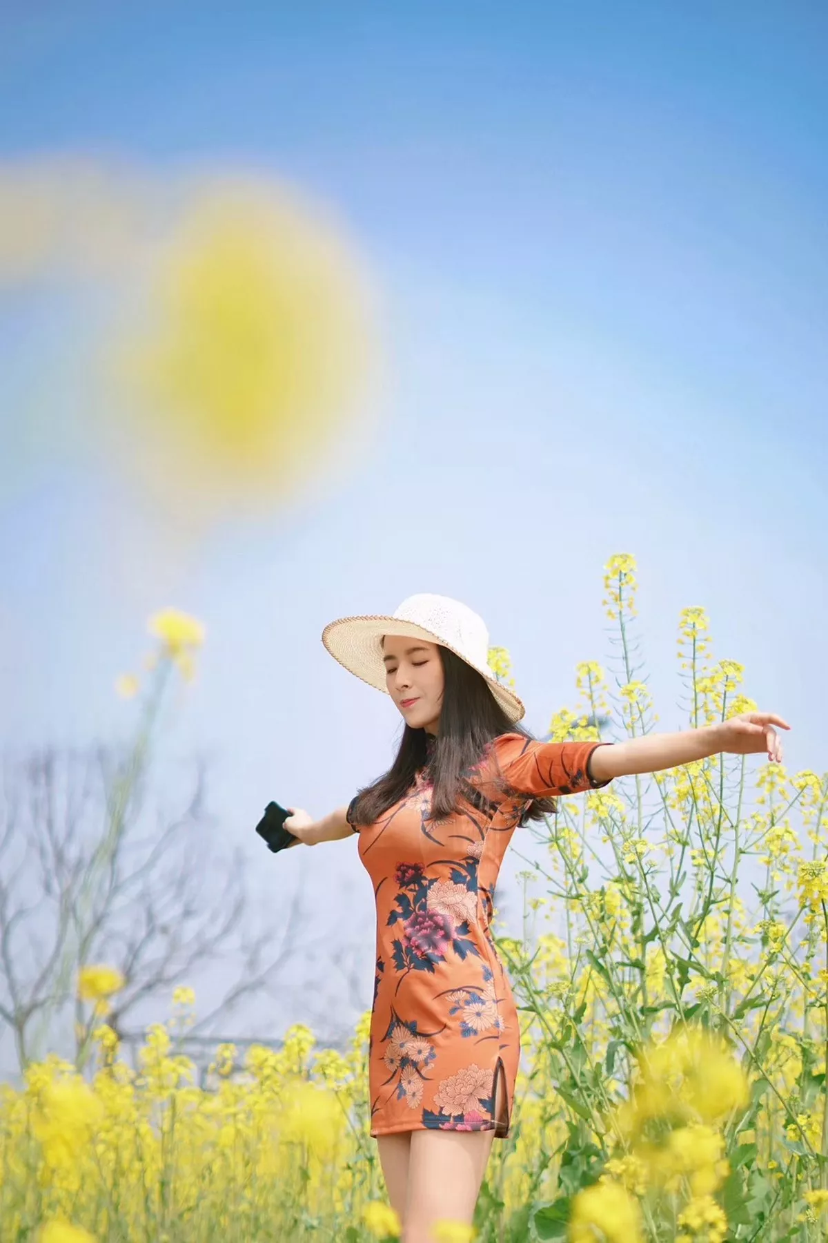 网络美女辣妈女神微信朋友圈资源主题户外性感服饰系列秀完美身材迷人诱惑写真150P