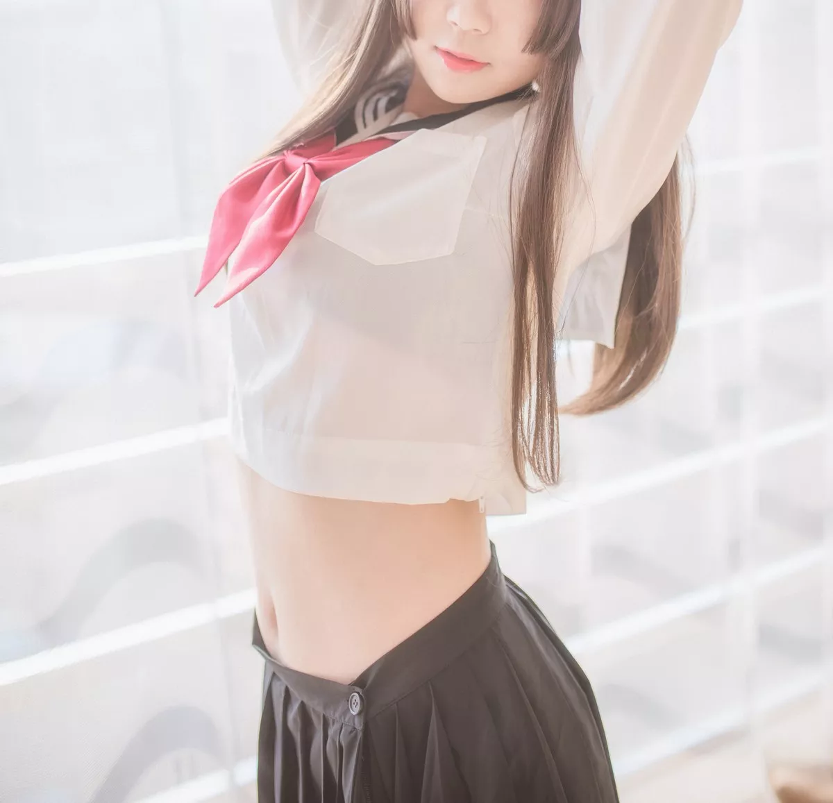 网红Coser白金Saki黑丝水手服主题私房性感水手服配超薄黑丝裤袜完美诱惑写真36P