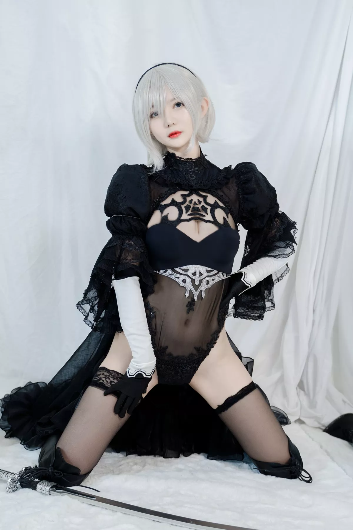 网络美女51酱2B黑婚纱主题性感婚纱配黑色情趣内衣蕾丝袜秀翘臀美腿诱惑写真53P