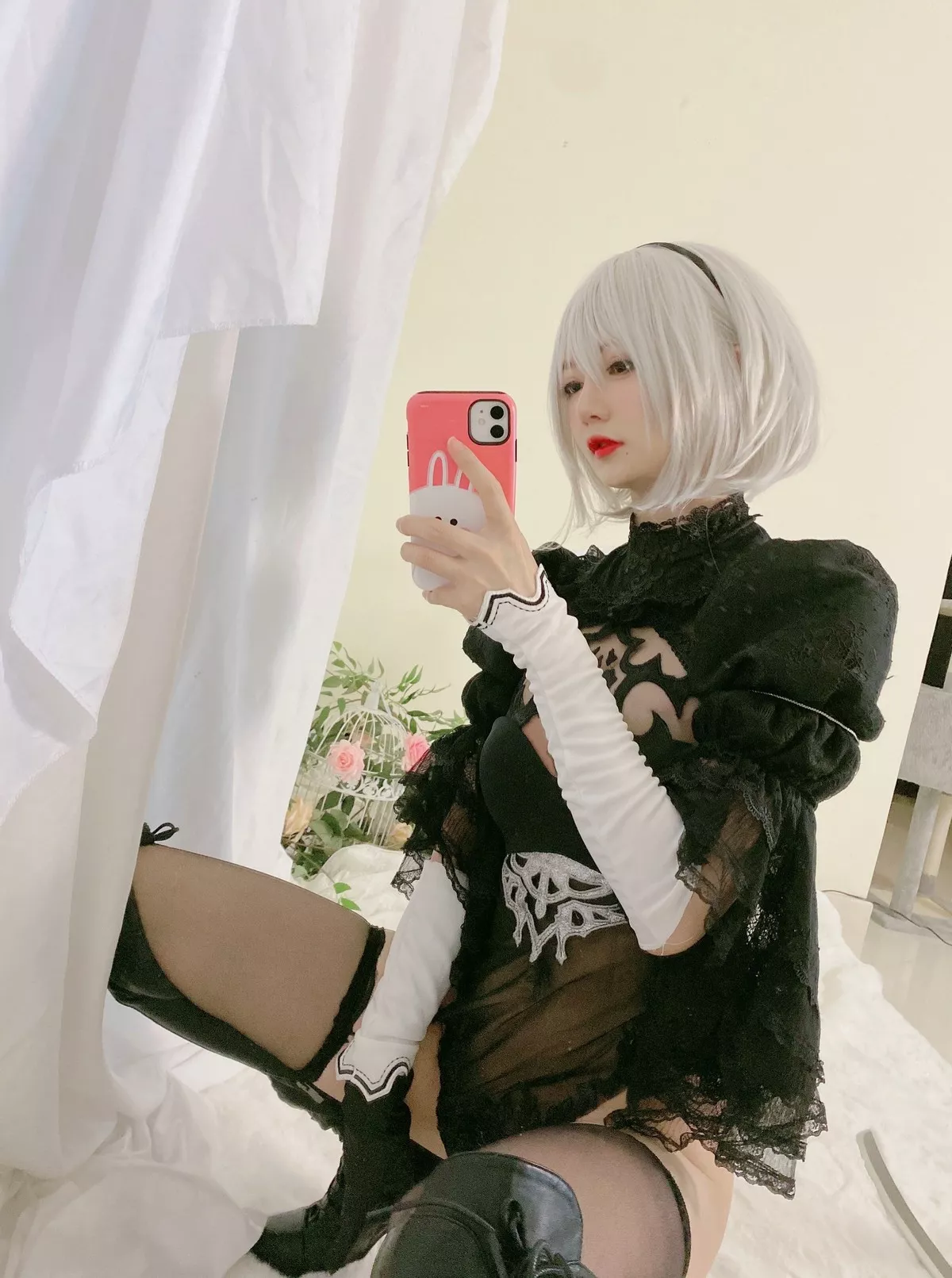 网络美女51酱2B黑婚纱主题性感婚纱配黑色情趣内衣蕾丝袜秀翘臀美腿诱惑写真53P