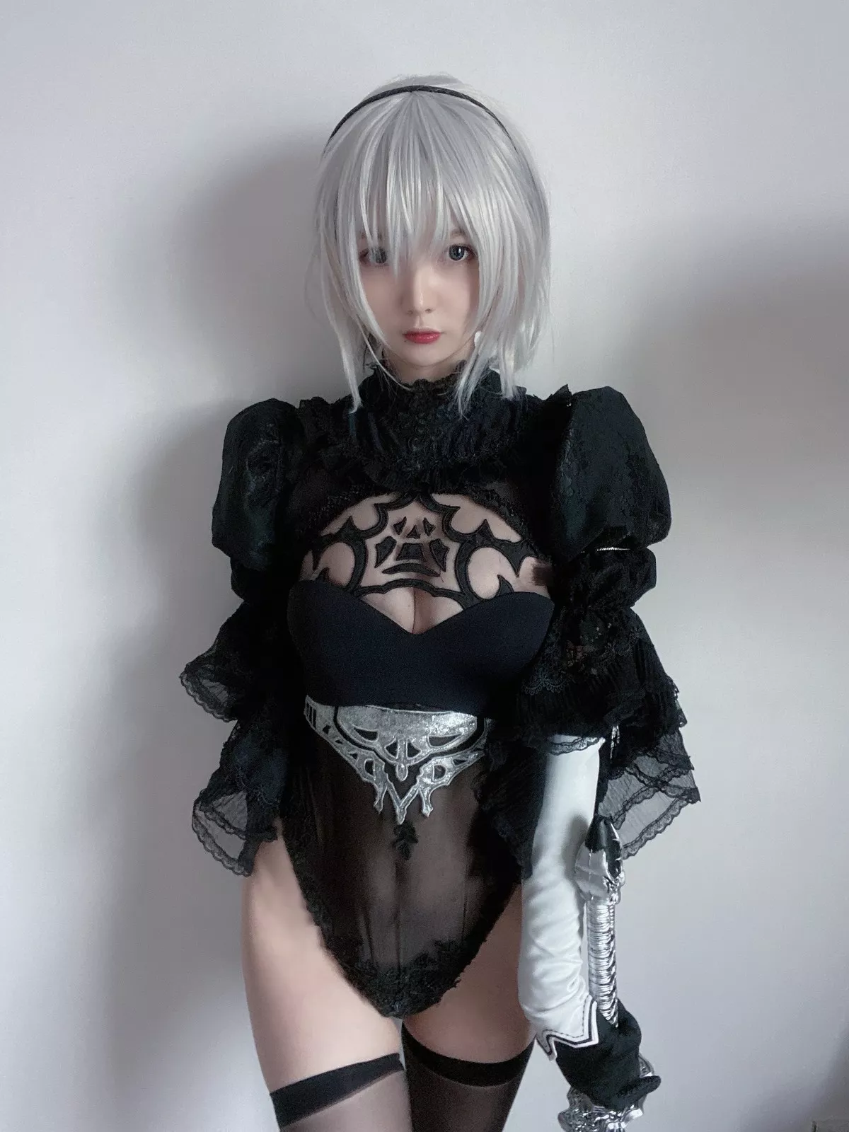 网络美女51酱2B黑婚纱主题性感婚纱配黑色情趣内衣蕾丝袜秀翘臀美腿诱惑写真53P