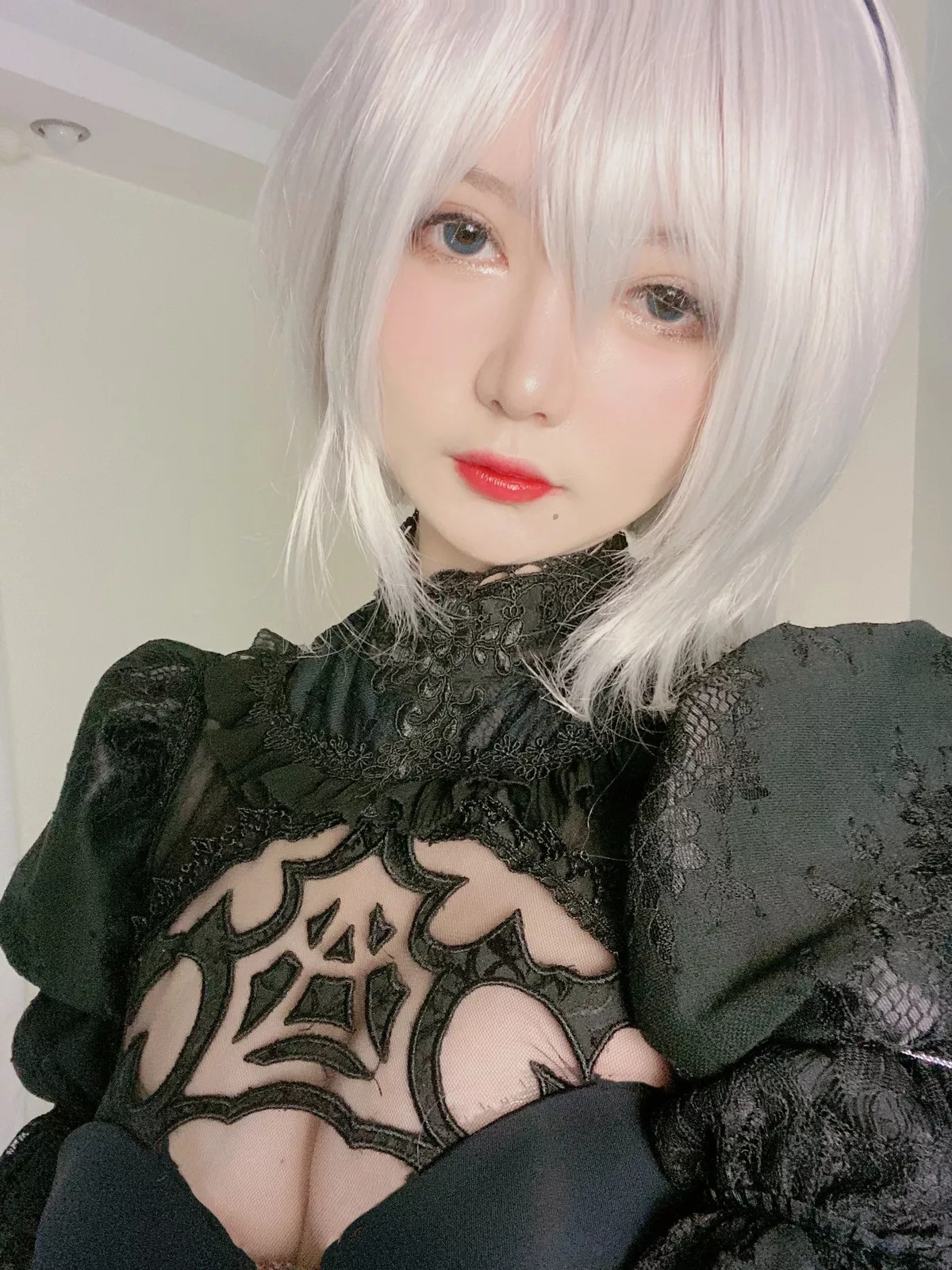 网络美女51酱2B黑婚纱主题性感婚纱配黑色情趣内衣蕾丝袜秀翘臀美腿诱惑写真53P