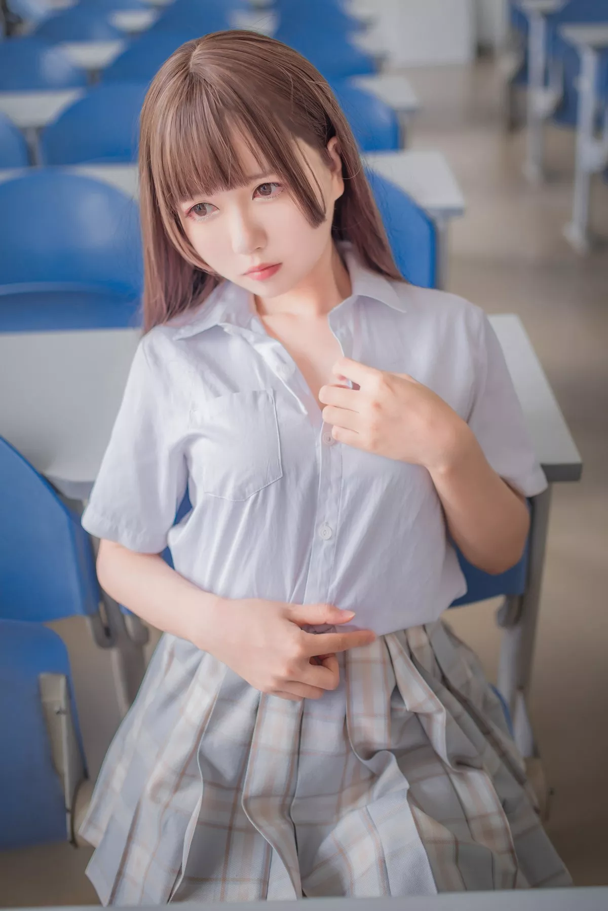 网红Coser白金Saki制服黑丝系列性感学生制服+浴室死库水秀完美身材诱惑写真62P