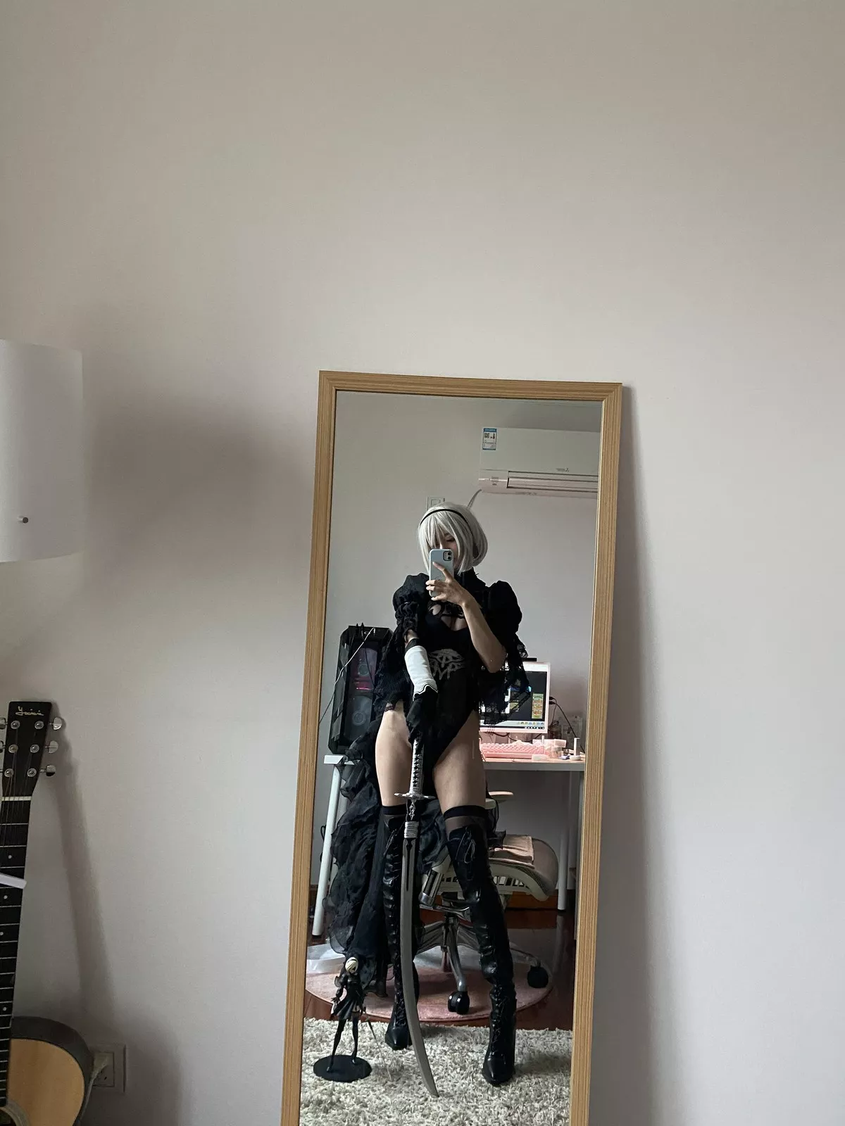 网络美女51酱2B黑婚纱主题性感婚纱配黑色情趣内衣蕾丝袜秀翘臀美腿诱惑写真53P