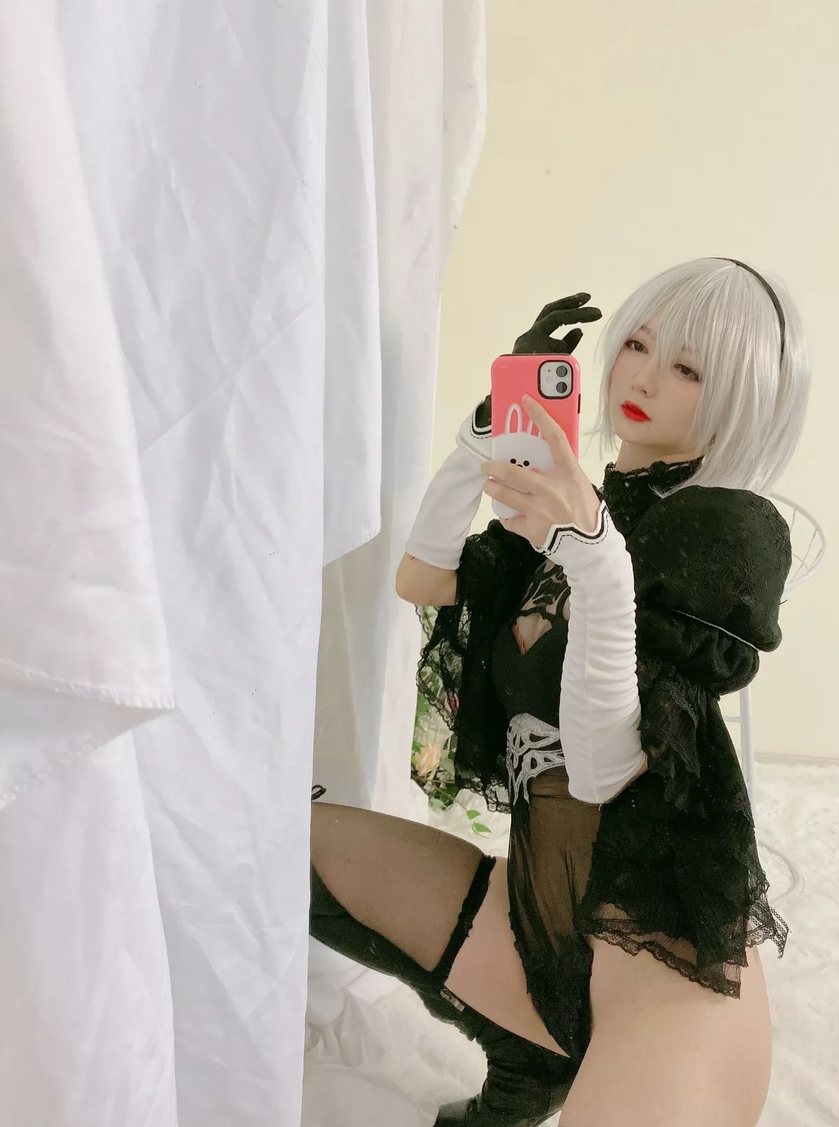 网络美女51酱2B黑婚纱主题性感婚纱配黑色情趣内衣蕾丝袜秀翘臀美腿诱惑写真53P