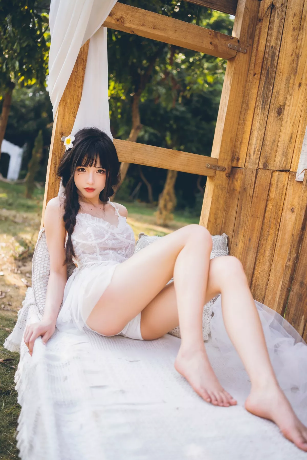 性感尤物清水由乃田园蕾丝裙主题户外性感白色薄纱裙透视秀完美身材诱惑写真66P