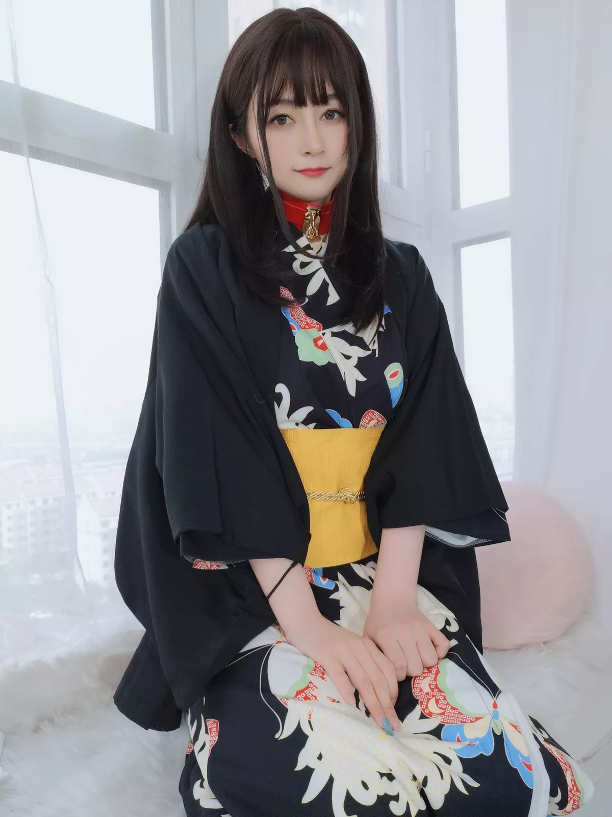 Coser小姐姐白银和服下的秘密主题私房性感和服半撩露情趣内裤撩人诱惑写真64P