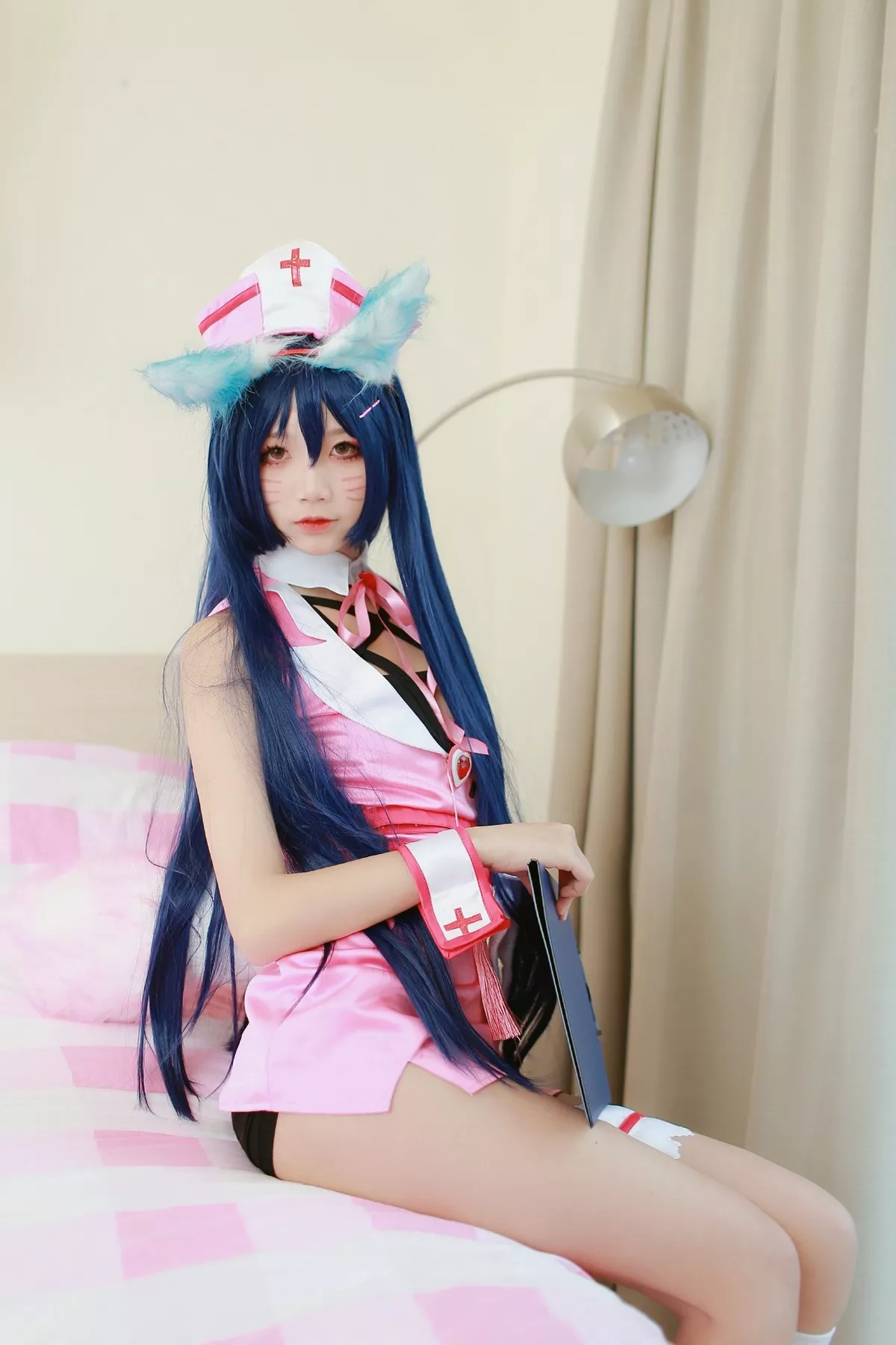 清纯少女五更百鬼阿狸护士服主题私房性感护士装配白丝腿袜秀美腿诱惑写真37P