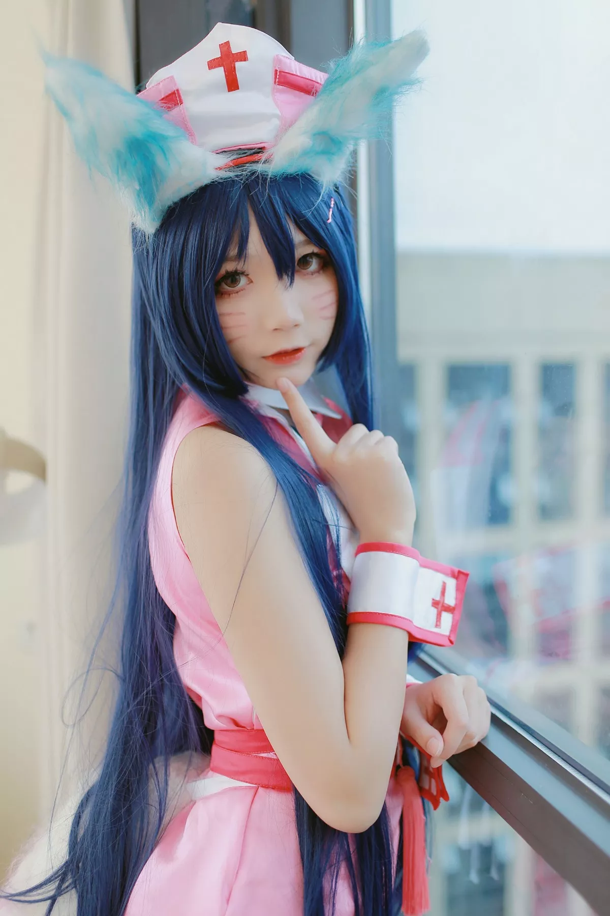 清纯少女五更百鬼阿狸护士服主题私房性感护士装配白丝腿袜秀美腿诱惑写真37P