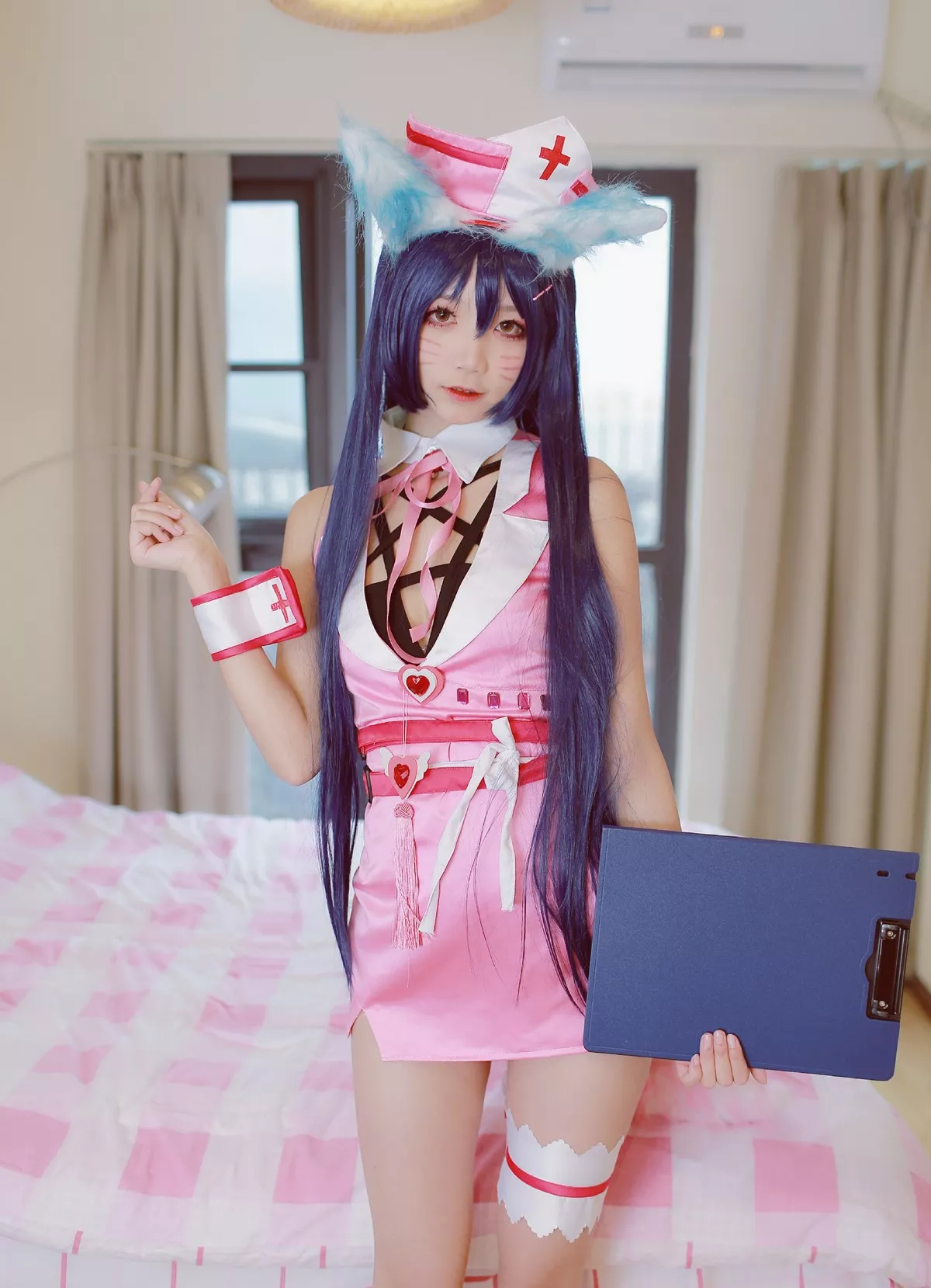 清纯少女五更百鬼阿狸护士服主题私房性感护士装配白丝腿袜秀美腿诱惑写真37P