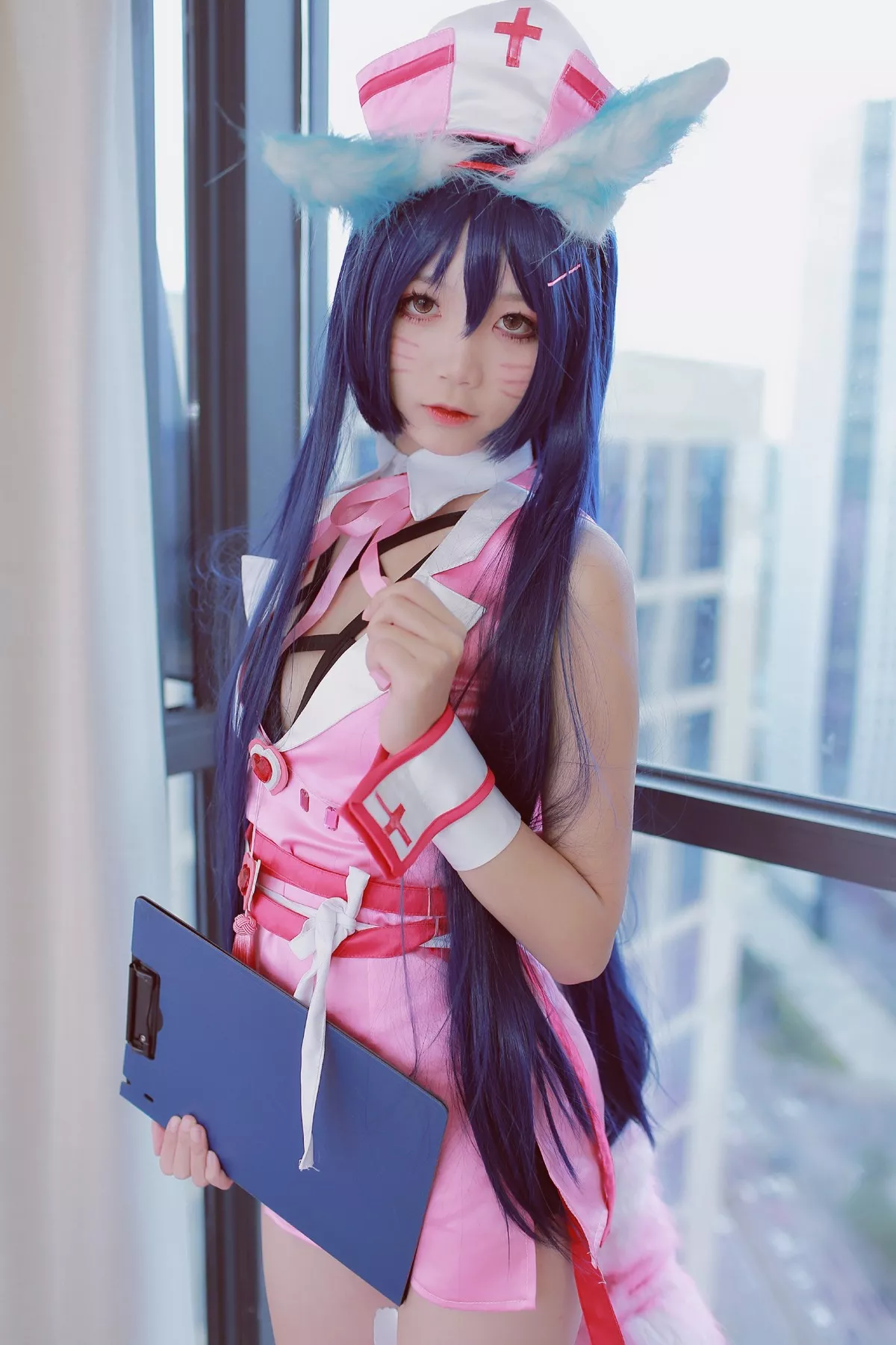 清纯少女五更百鬼阿狸护士服主题私房性感护士装配白丝腿袜秀美腿诱惑写真37P