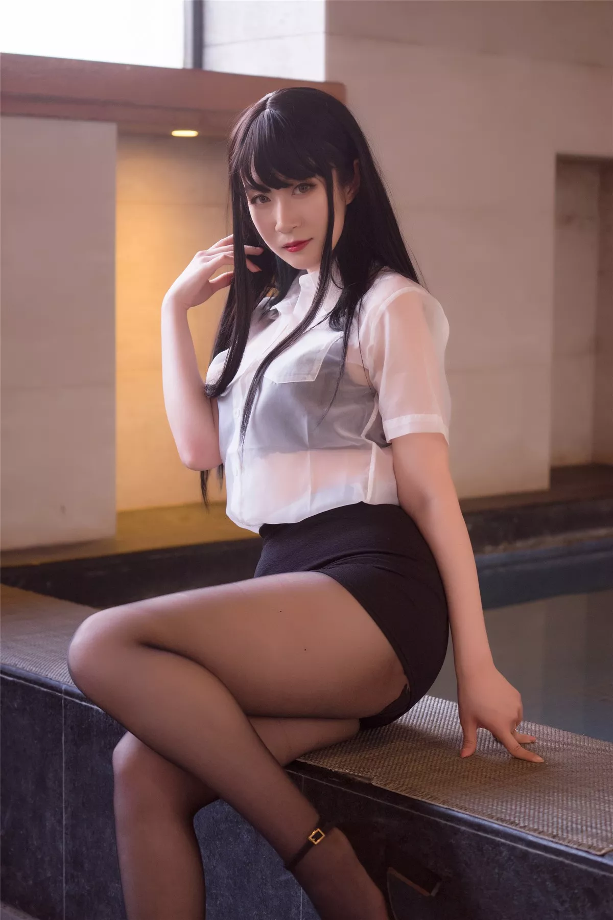 Coser小姐姐白银＆摇摇乐性感姐妹花主题私房性感丝袜系列秀翘臀撩人诱惑写真125P