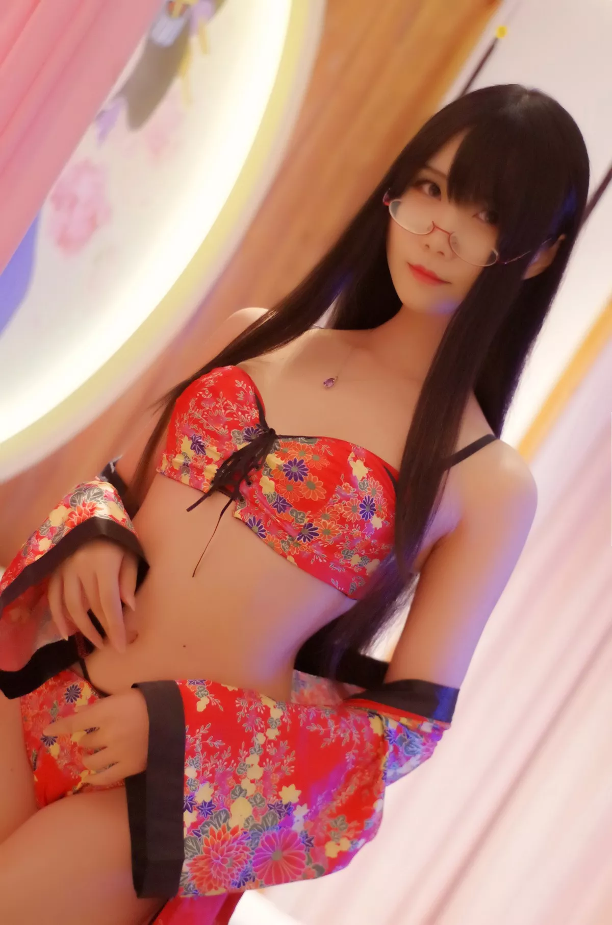 动漫博主曉美媽红色浴衣主题私房半脱浴衣露性感内衣秀完美身材迷人诱惑写真35P