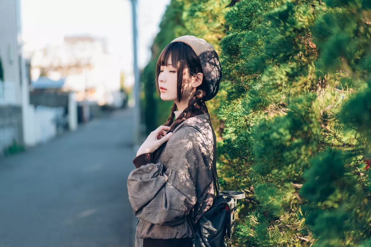 微博妹纸霜月shimo-SPRING主题春天户外桃林加私房性感黑色内衣靓丽迷人写真54P